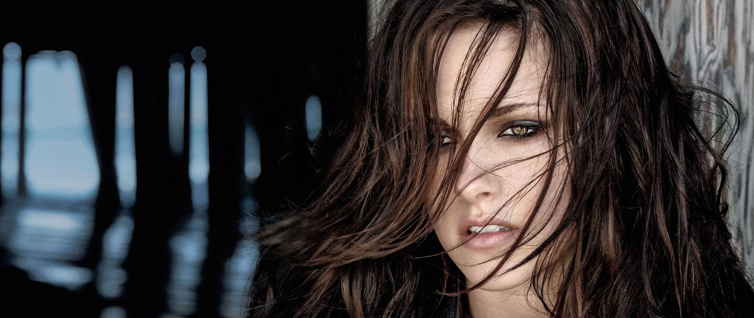 Kristen Stewart with windblown hair HD Wallpaper