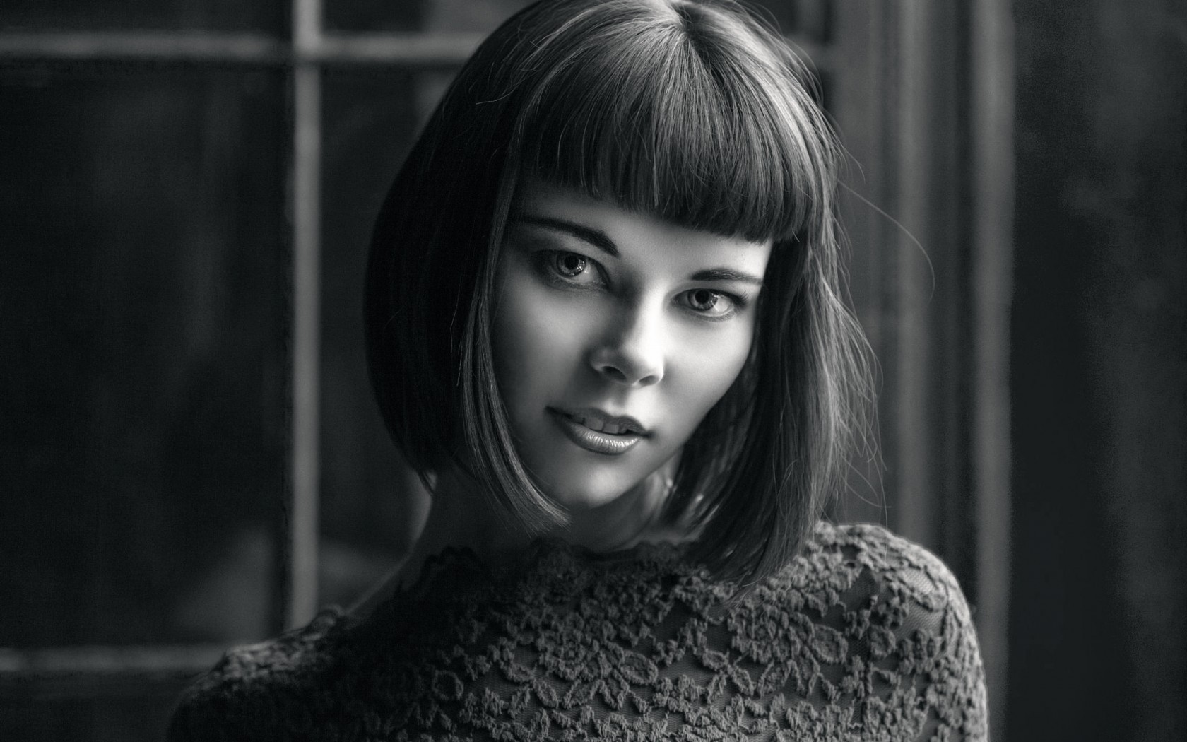 Monochrome portrait of a woman with a bob haircut HD Wallpaper