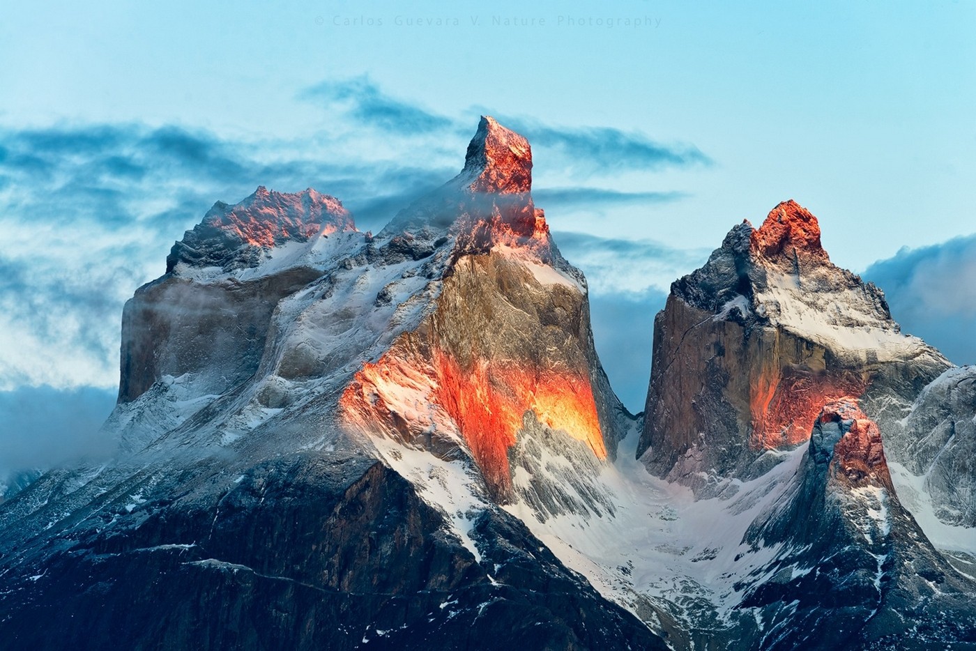 Torres del Paine mountains bathed in sunlight HD Wallpaper