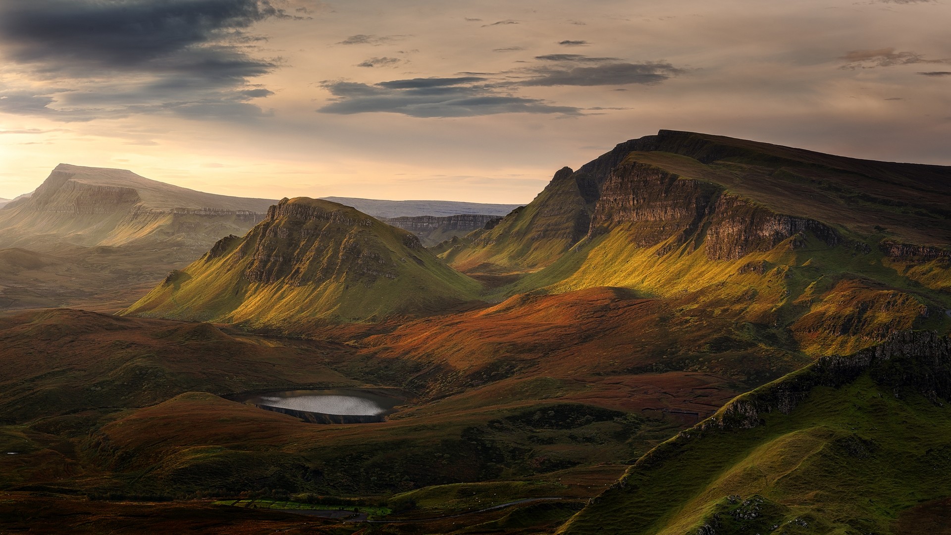 Mountains and a lake in Scotland at sunset HD Wallpaper