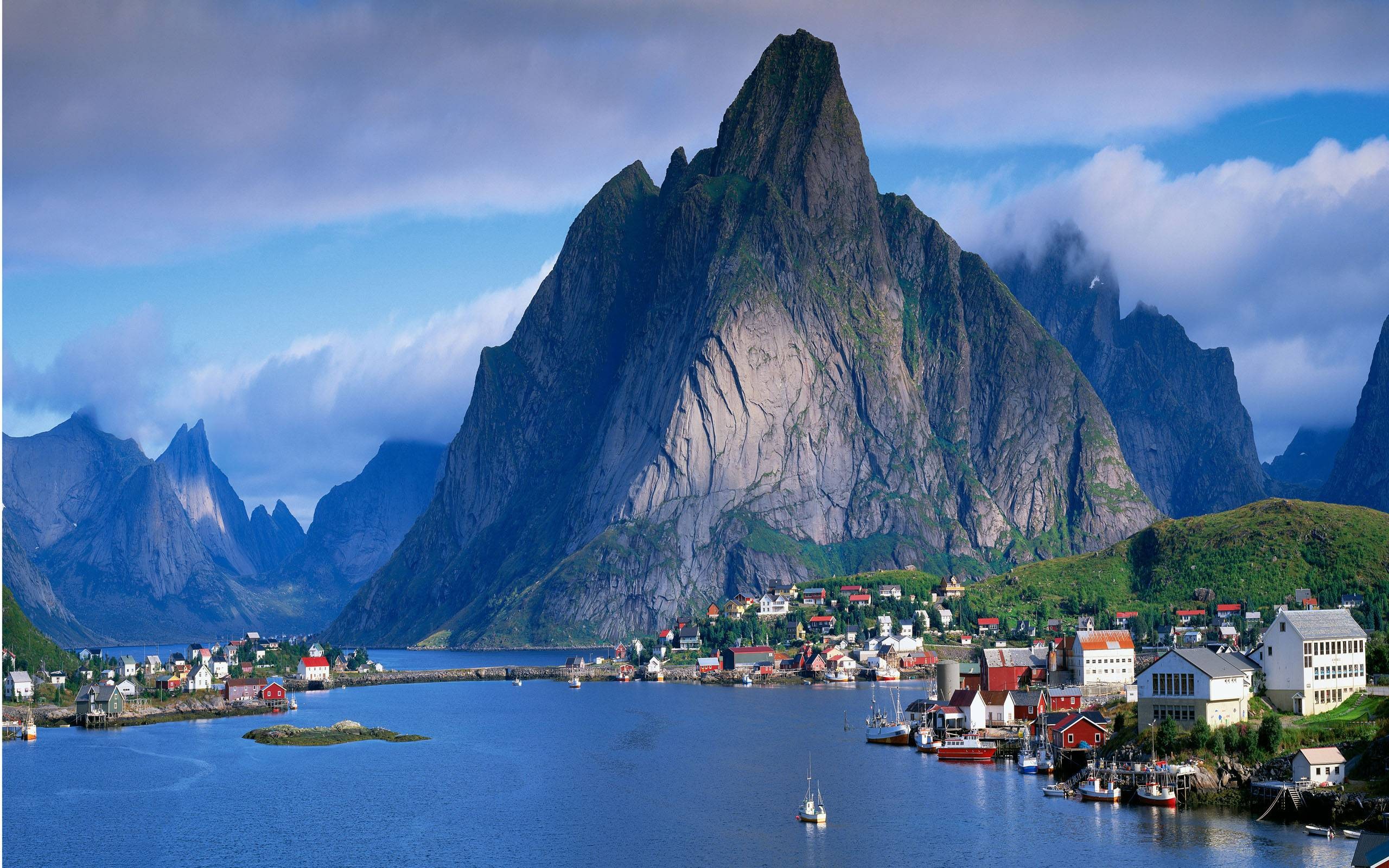 Reine, Lofoten Islands, Norway HD Wallpaper