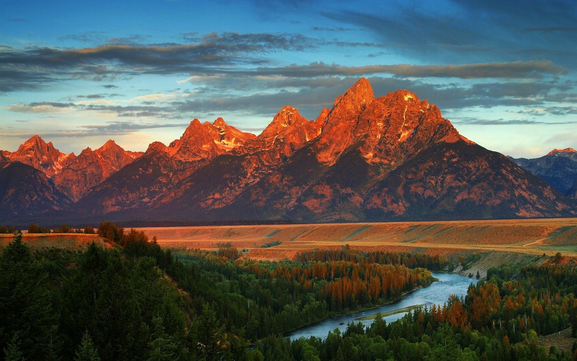 Grand Teton Mountains at Sunrise HD Wallpaper