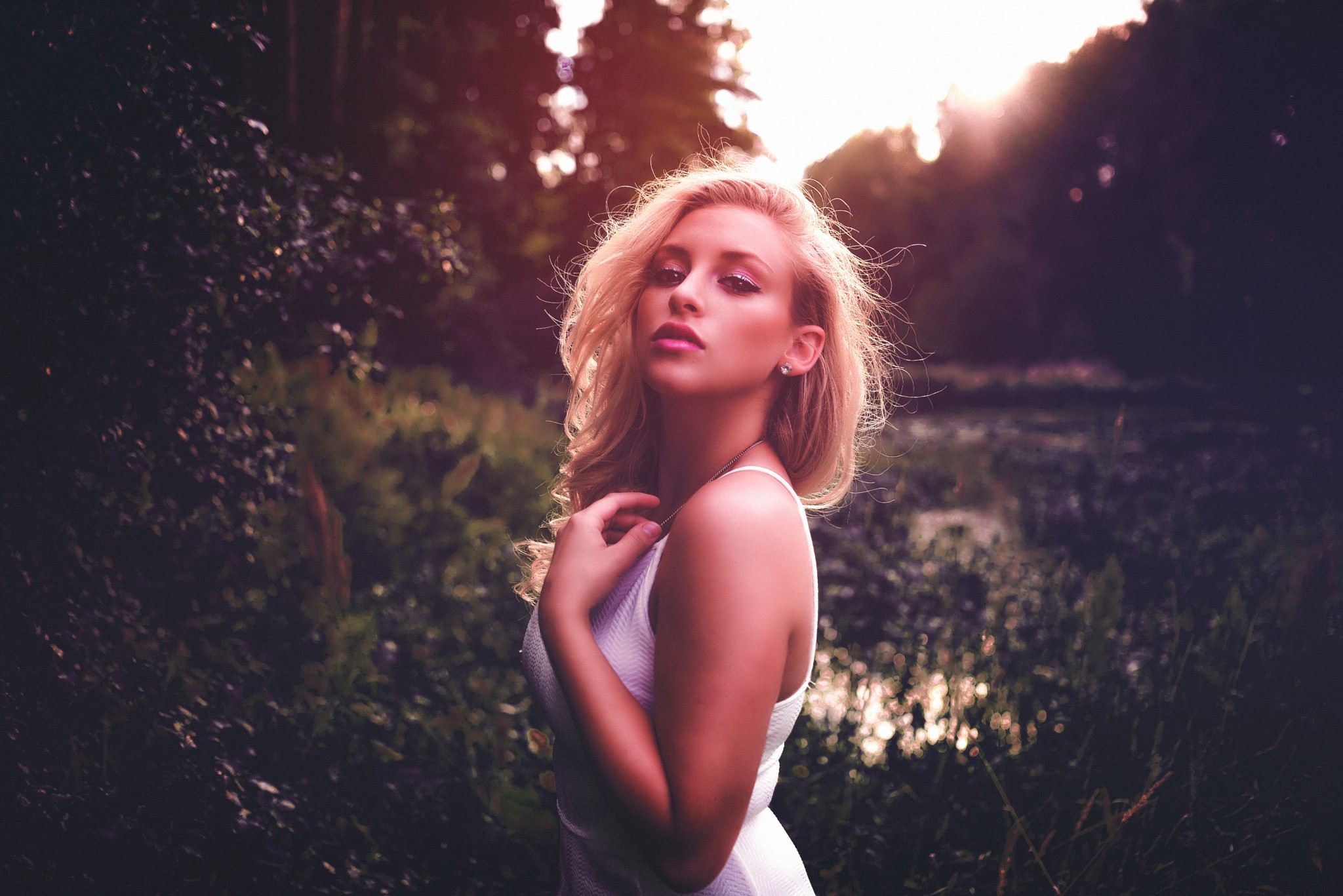 Woman in white dress in a forest at sunset HD Wallpaper