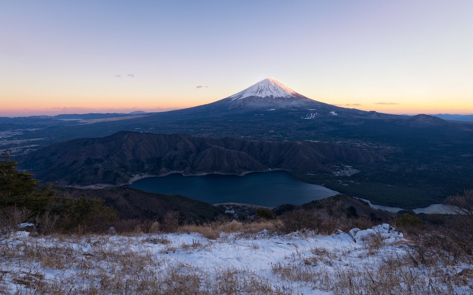 Mount Fuji and Lake at Sunset HD Wallpaper