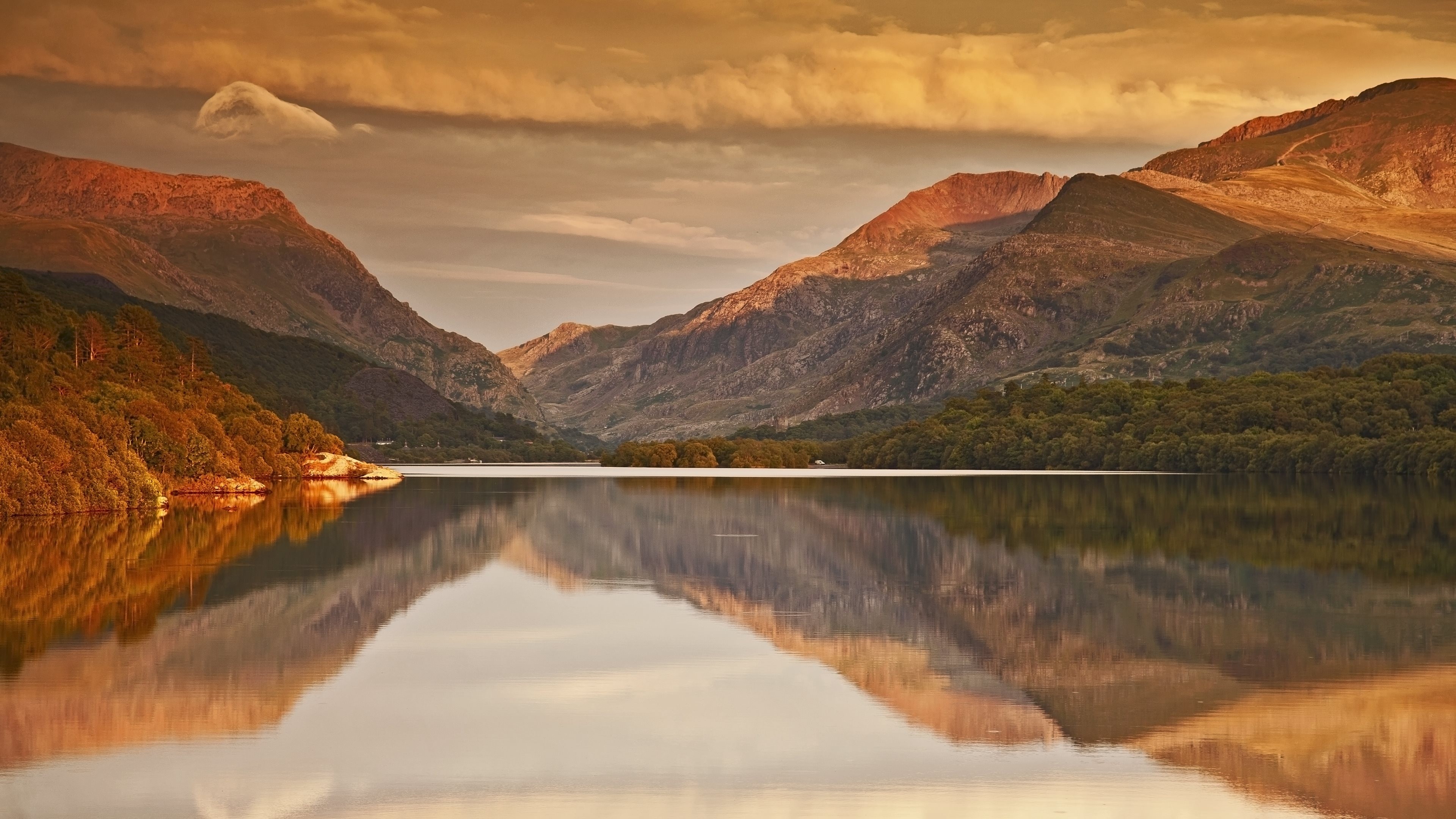 Mountain lake reflection at sunset HD Wallpaper