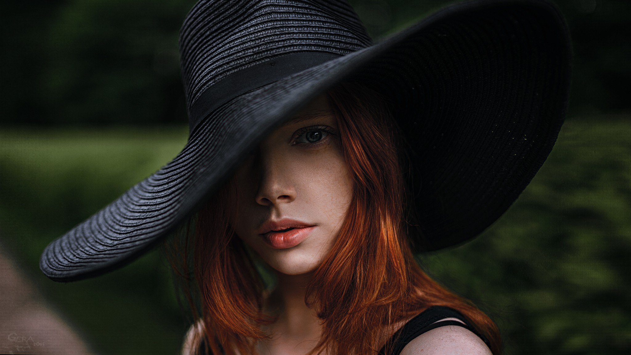 Woman with red hair wearing a black hat HD Wallpaper