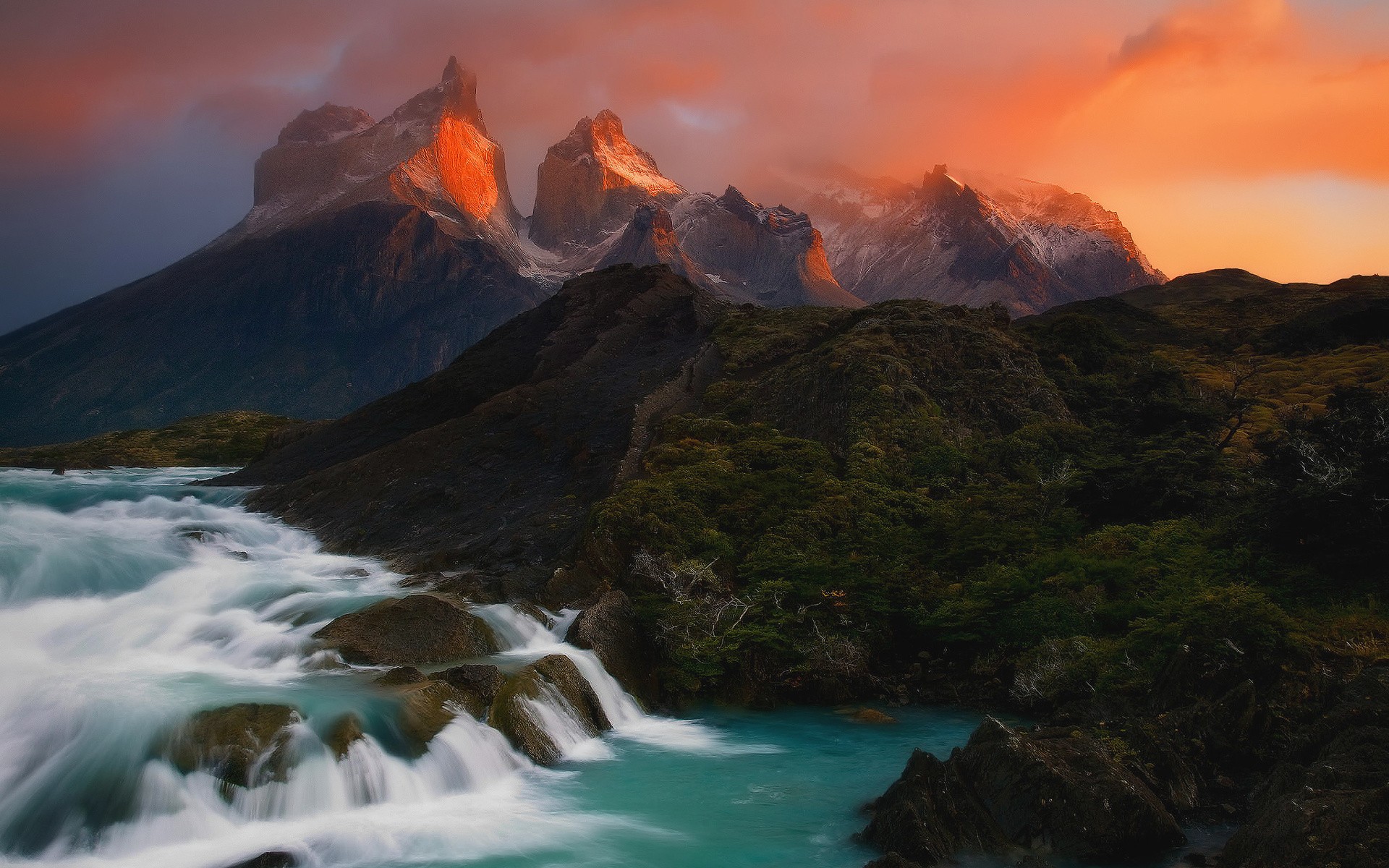 Torres del Paine National Park at sunset HD Wallpaper