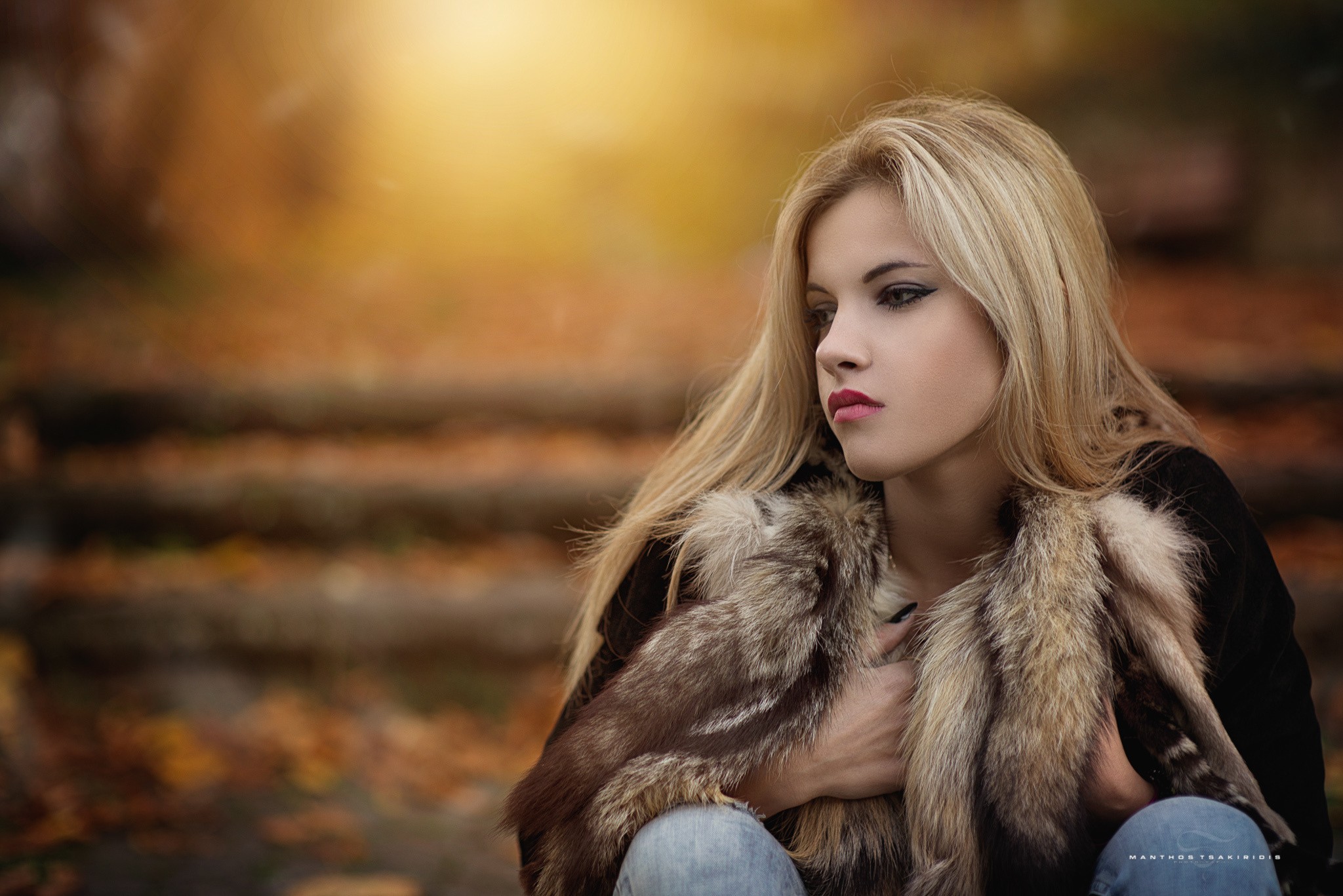 Woman in fur coat in autumn park HD Wallpaper