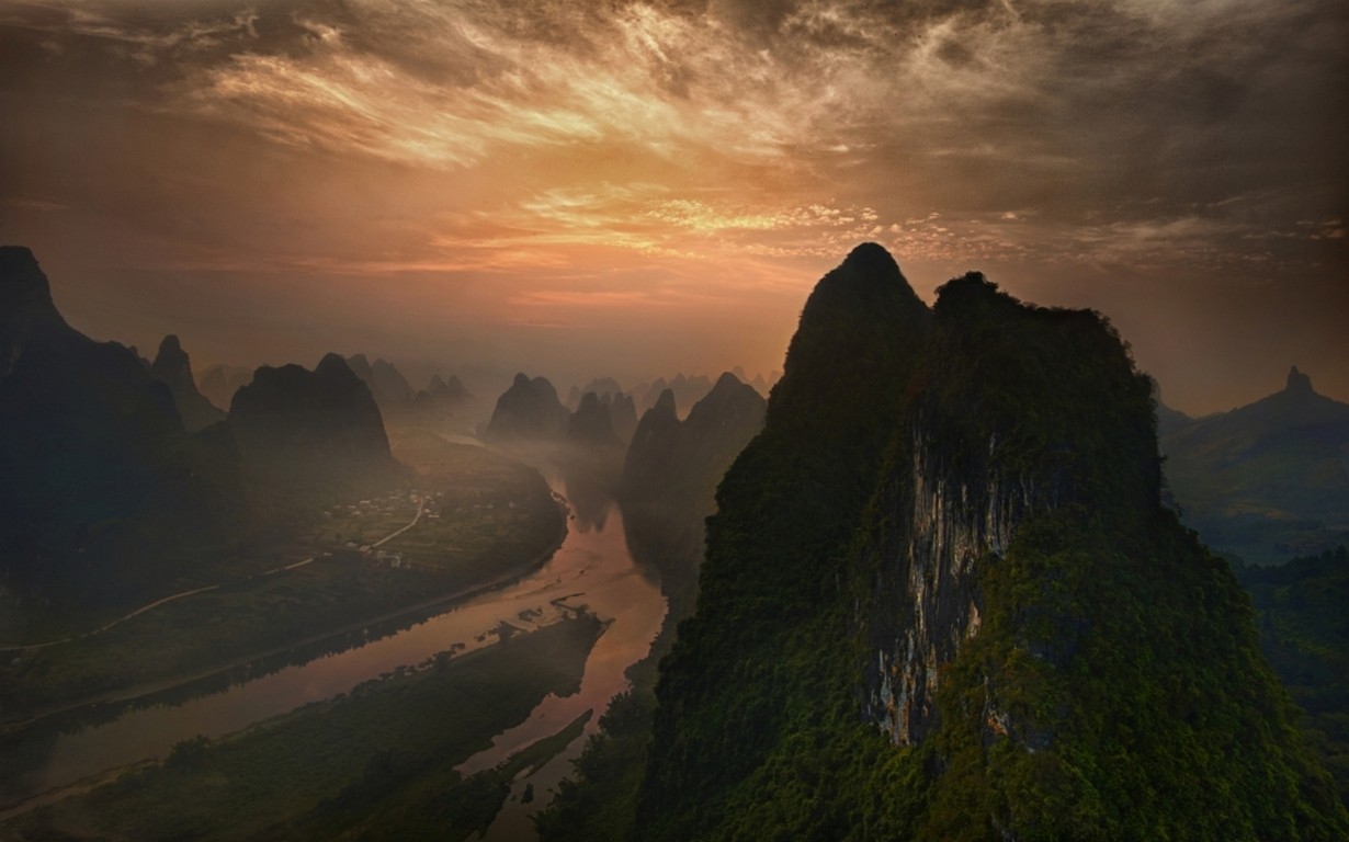 Misty mountains and river at sunrise in China HD Wallpaper