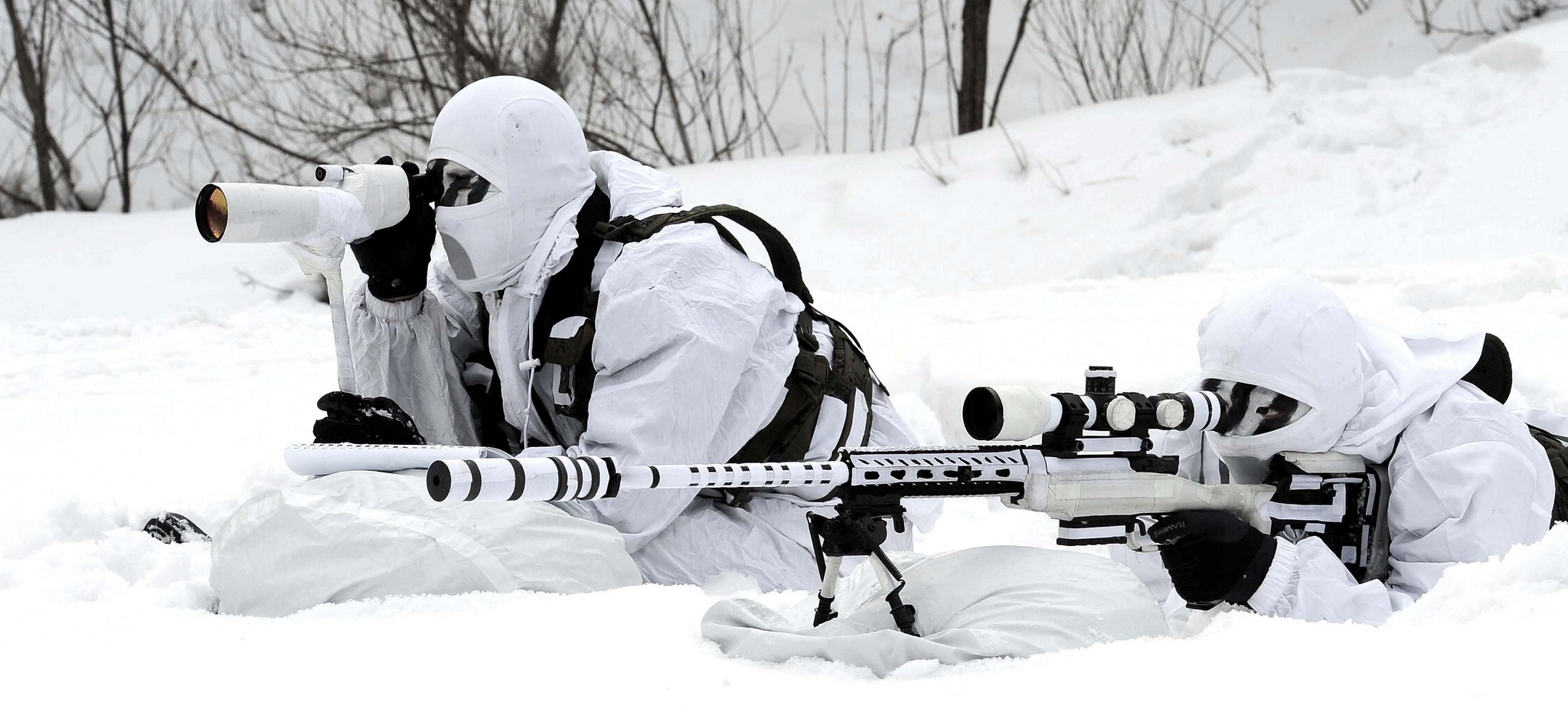 Republic of Korea Armed Forces snipers in the snow HD Wallpaper