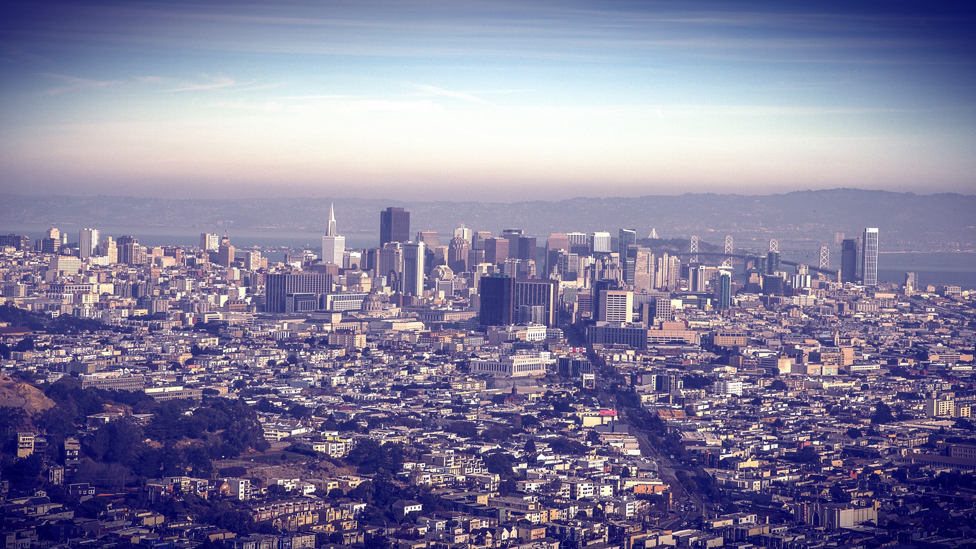 San Francisco skyline with the Bay Bridge HD Wallpaper