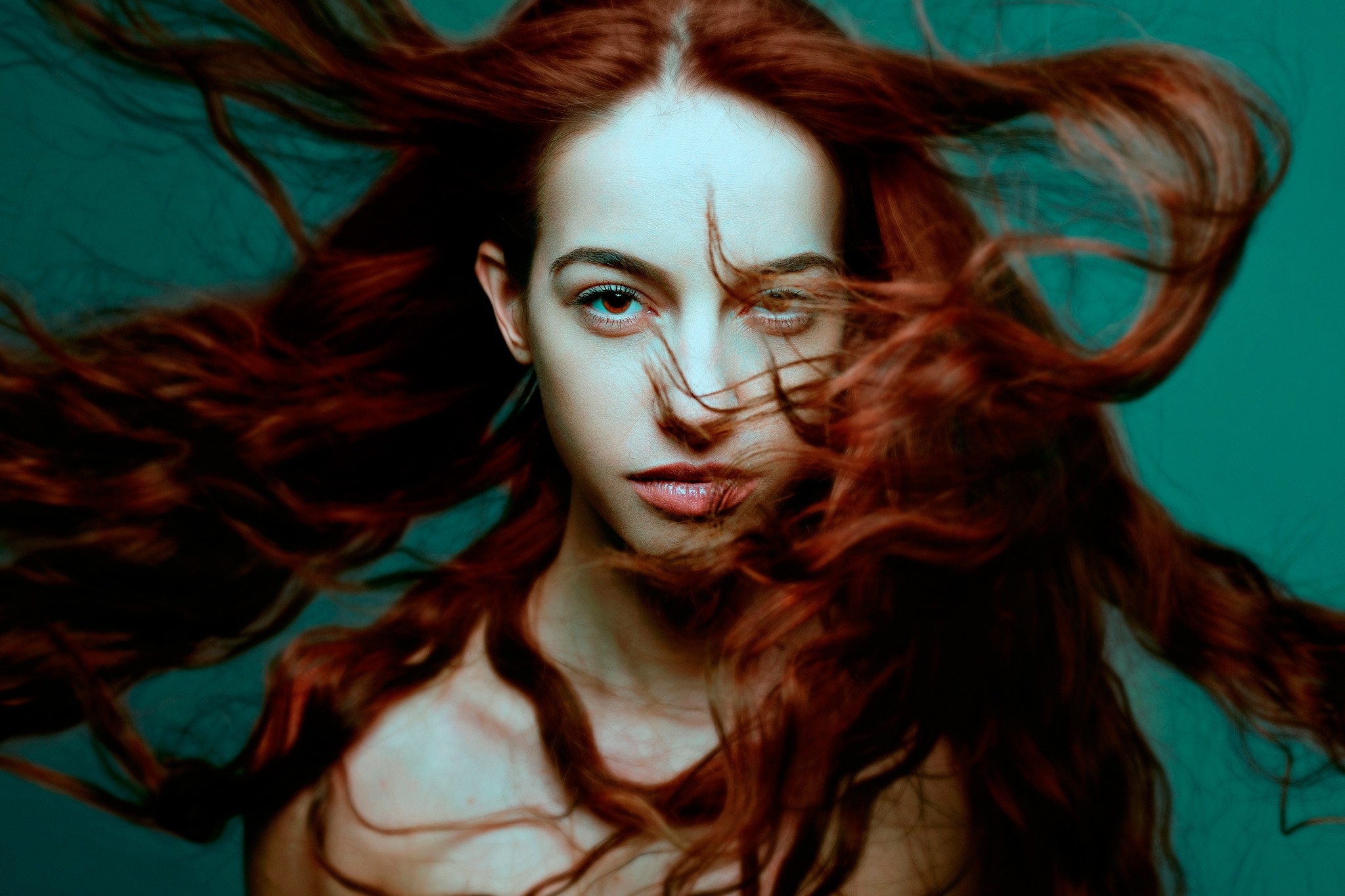 Redhead woman with long flowing hair HD Wallpaper