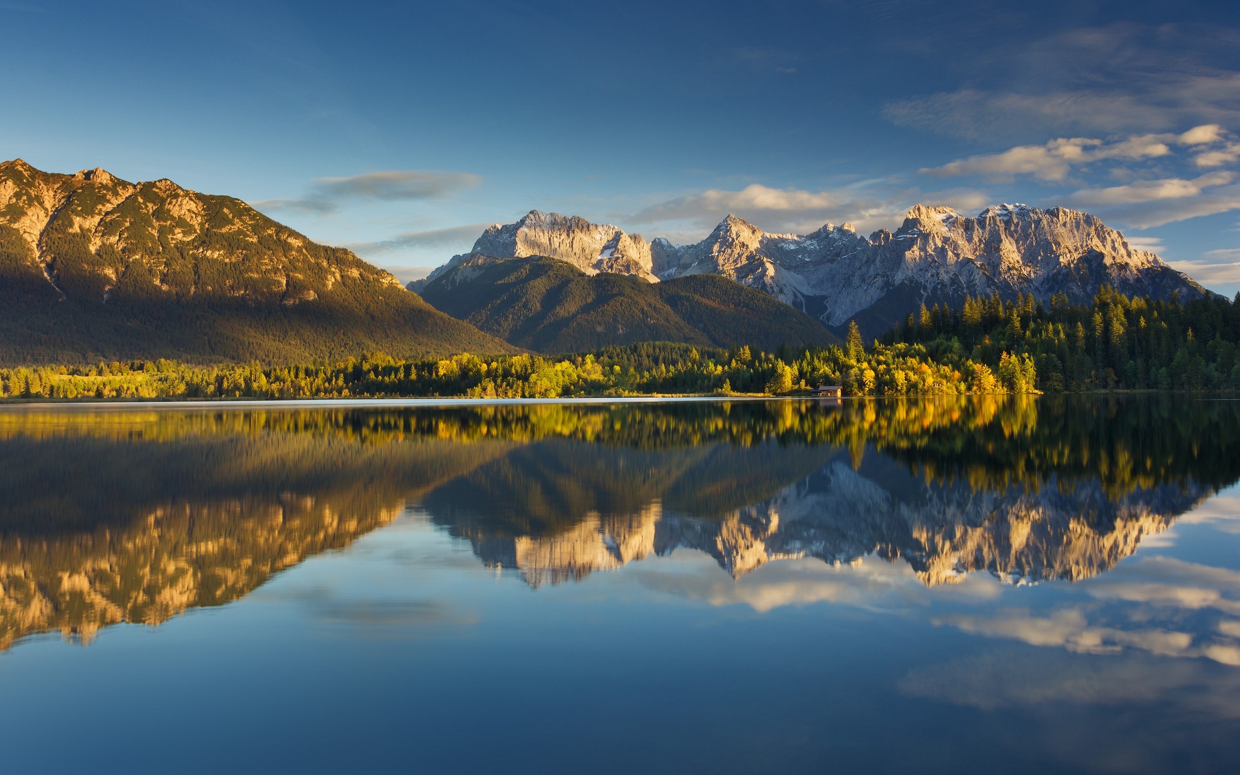 Lake and mountains reflection in Germany HD Wallpaper