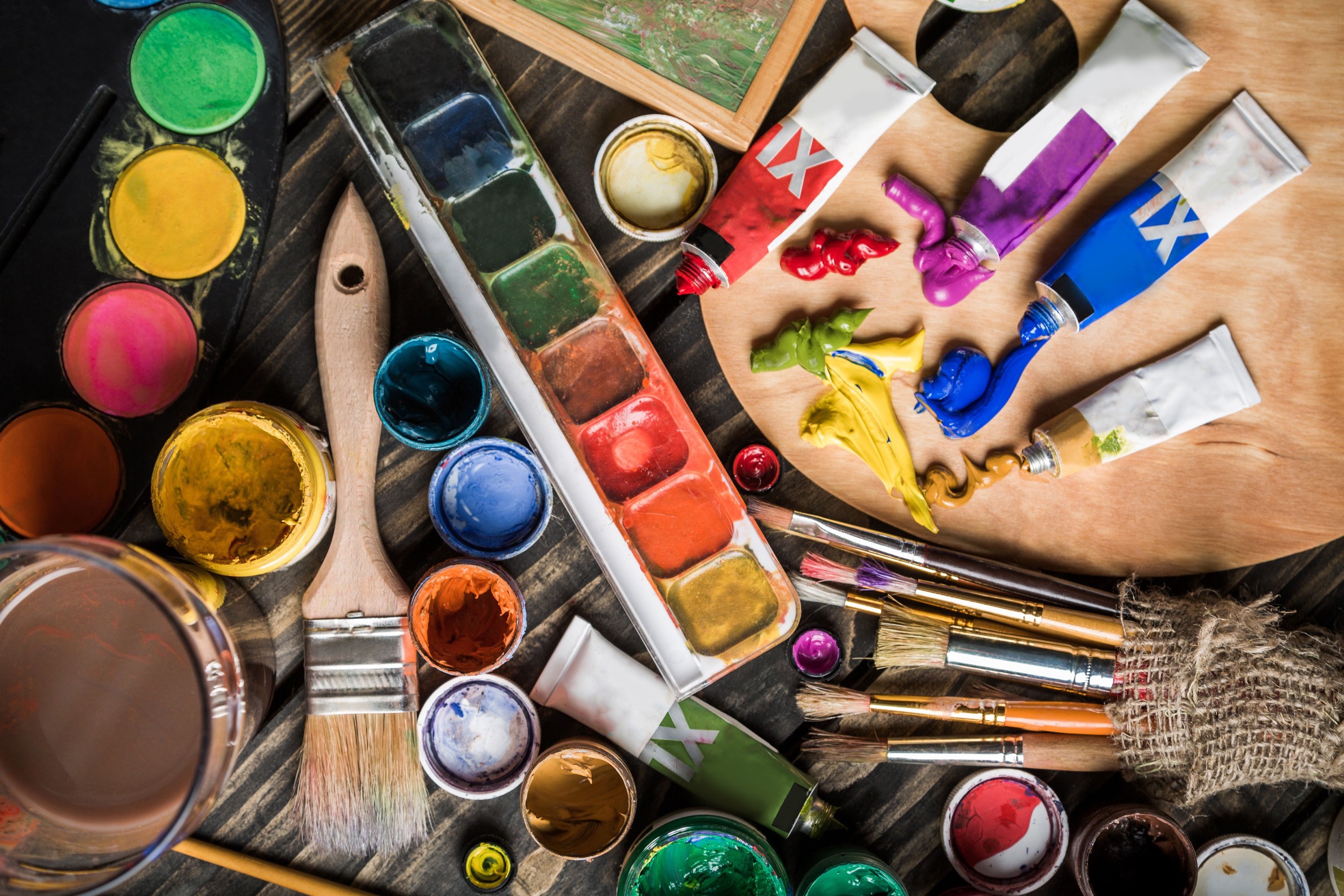 Art supplies: paints, brushes, and palette HD Wallpaper