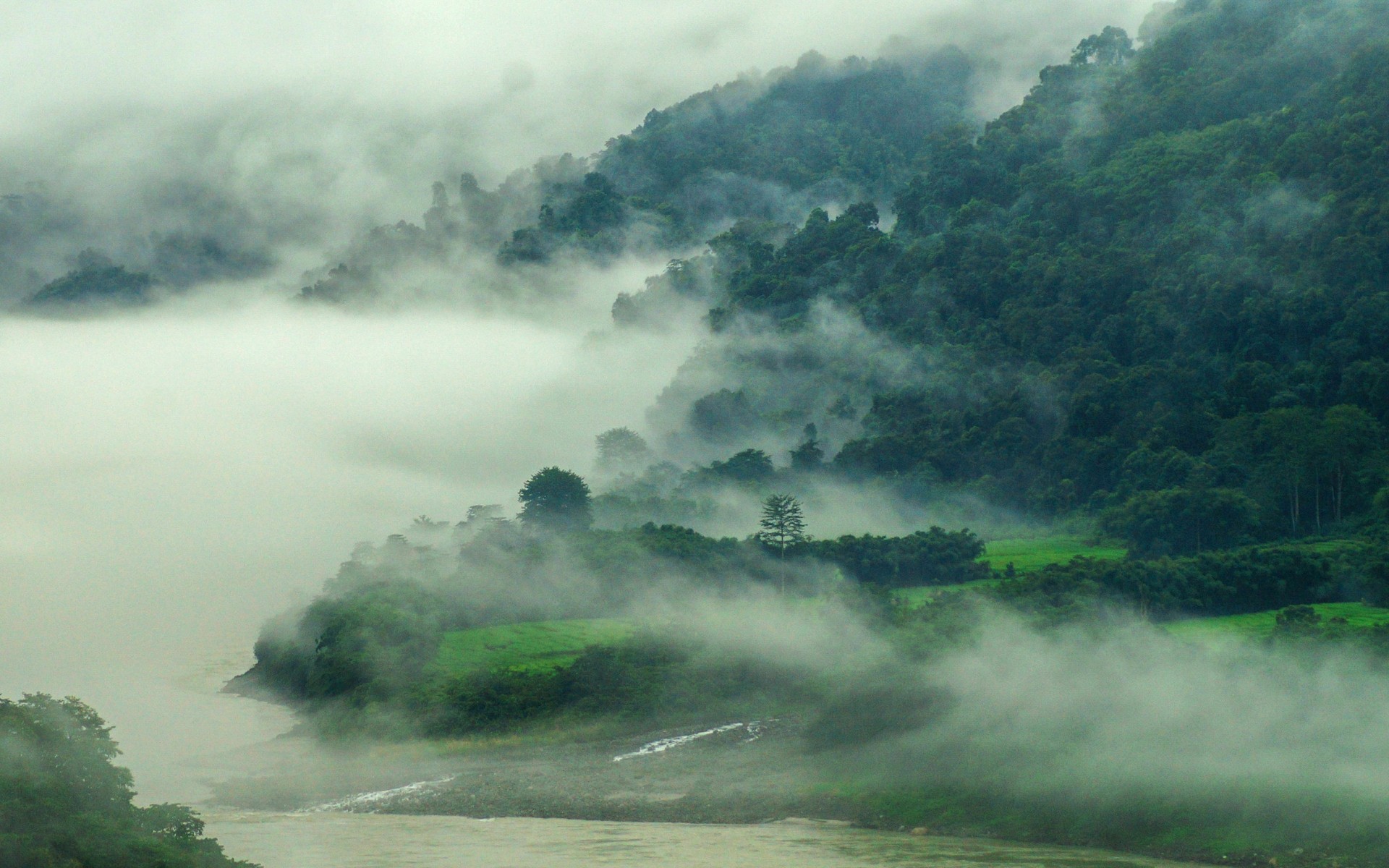Misty mountains and river in India HD Wallpaper