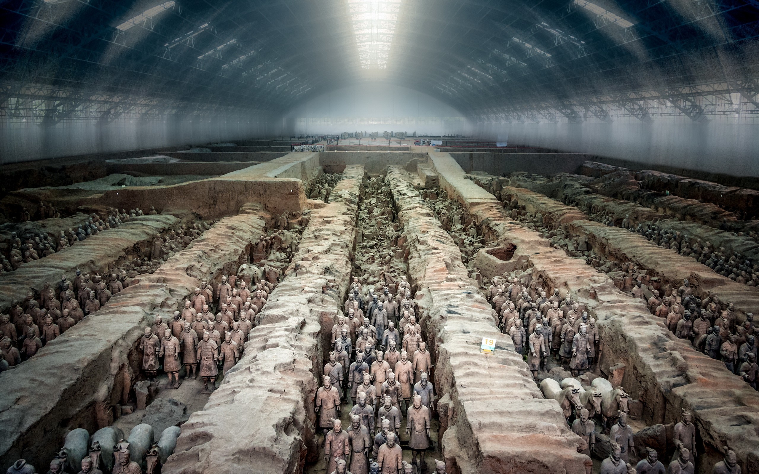 Terracotta Army in Xi'an, China HD Wallpaper