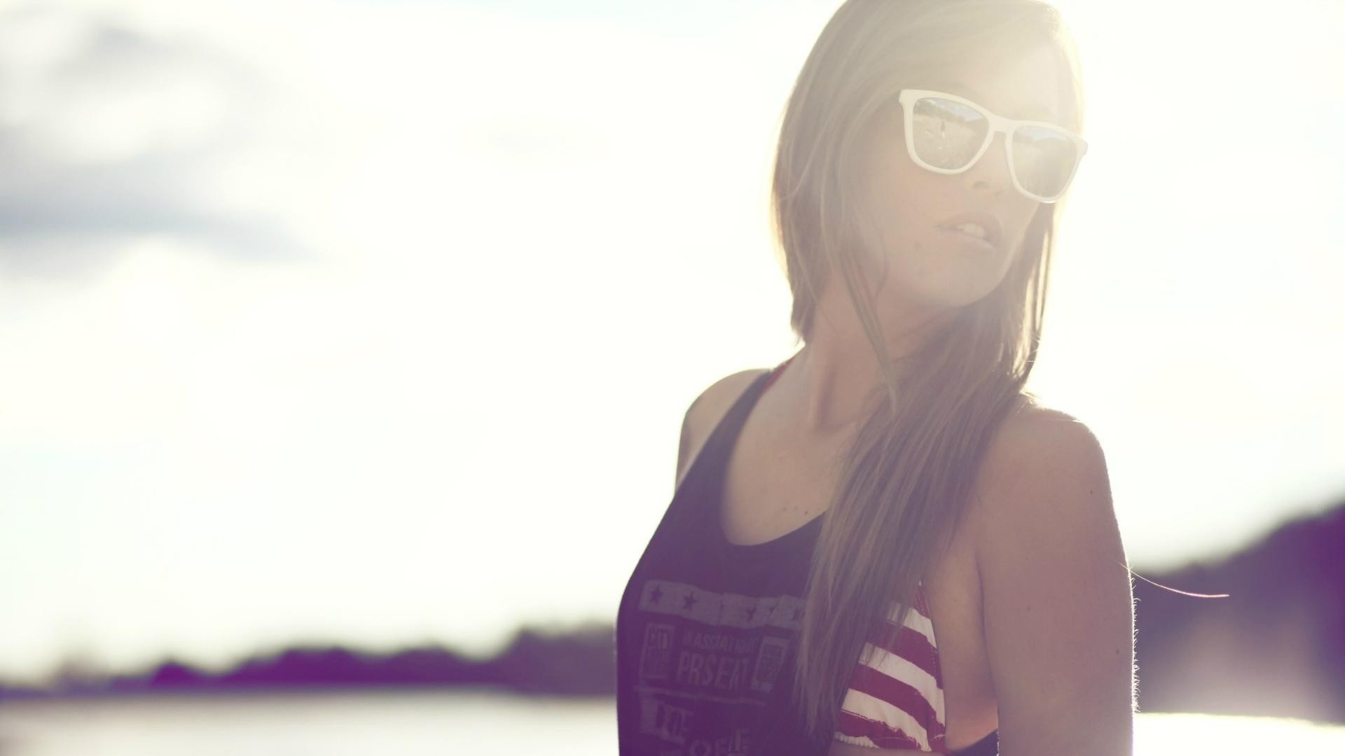 Woman in bikini top and sunglasses HD Wallpaper