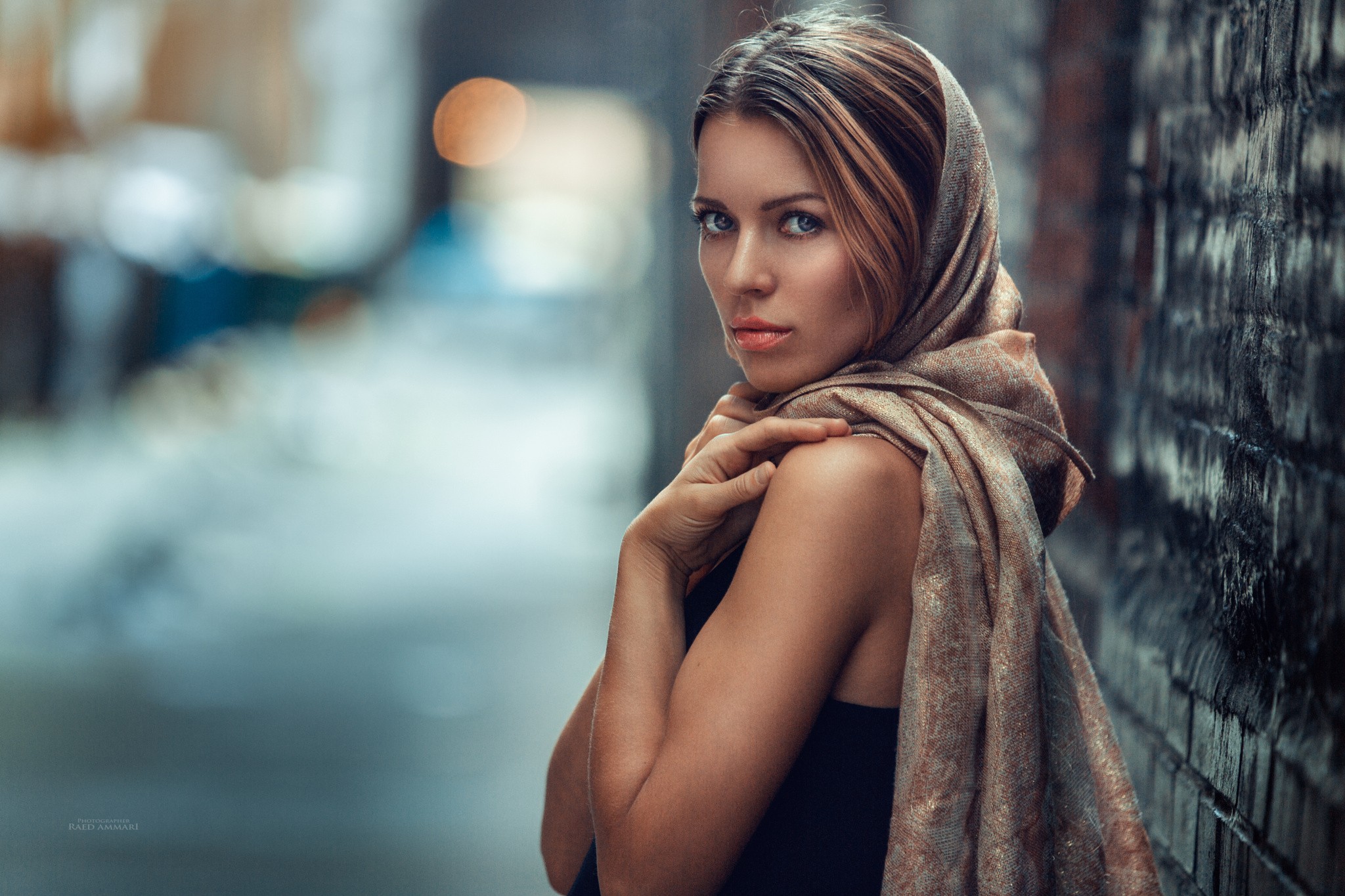 Woman with blue eyes wearing a scarf HD Wallpaper