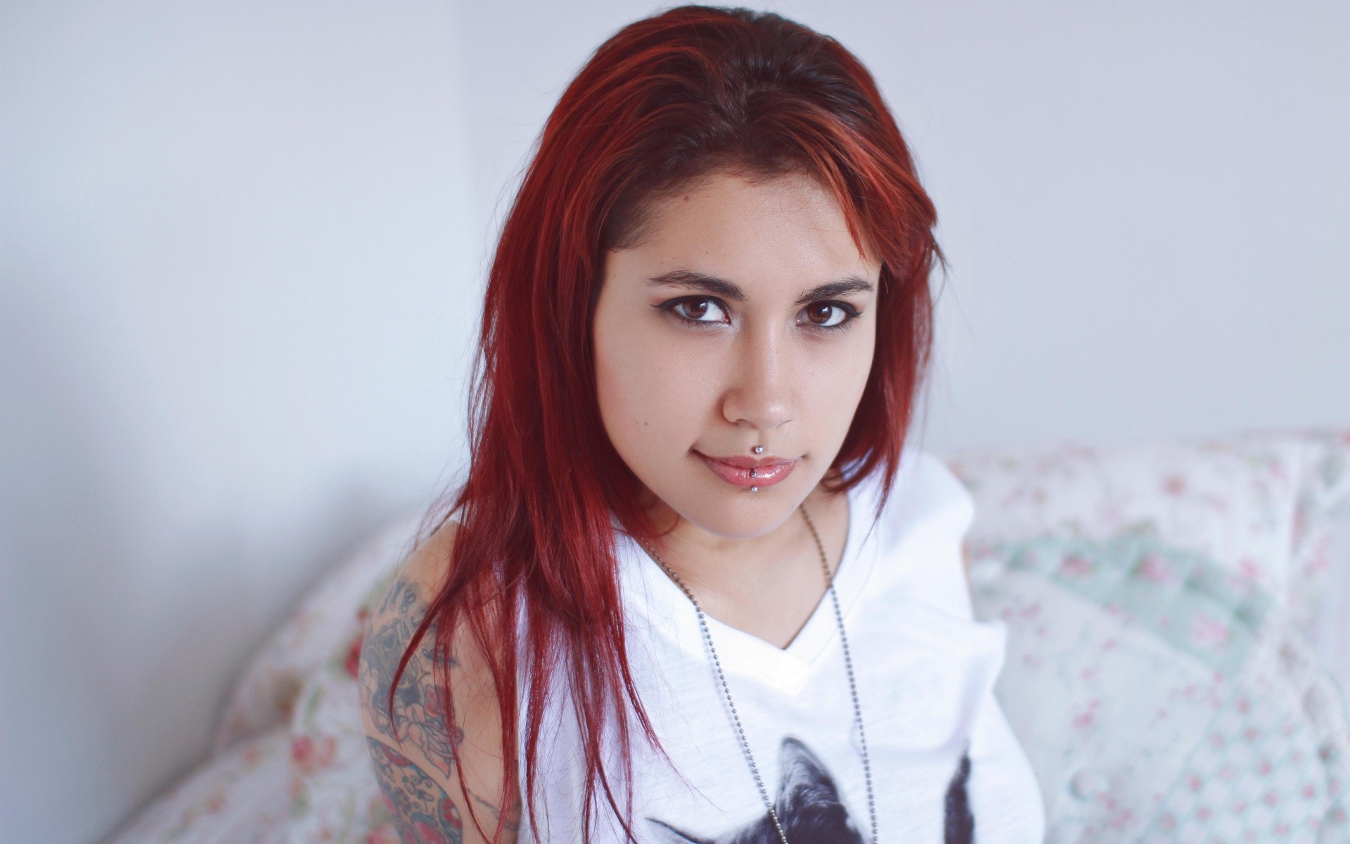 Ellys Suicide with red hair and tattoos HD Wallpaper