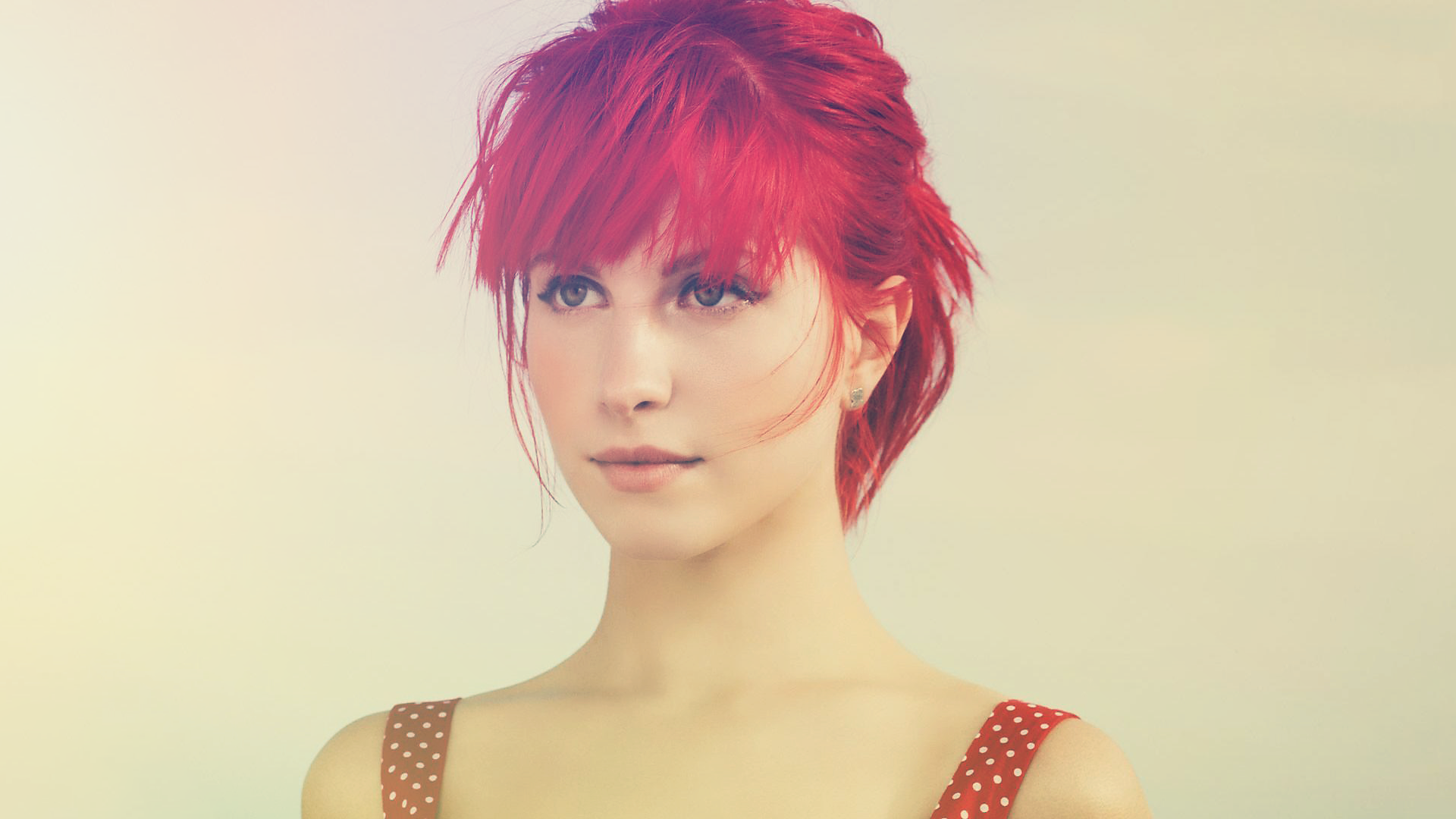 Hayley Williams with red hair HD Wallpaper
