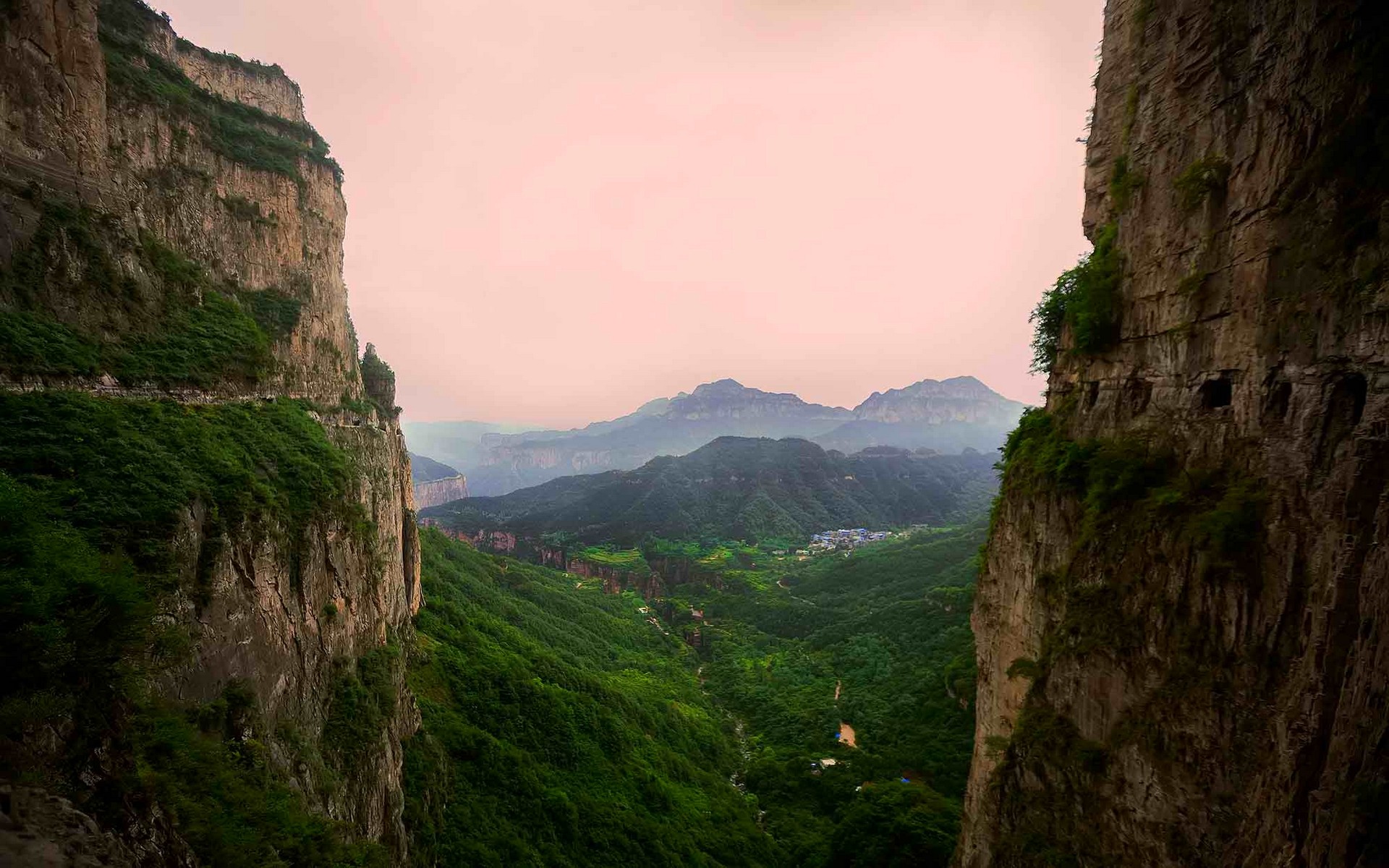 Guoliang Village Cliffside Road, China HD Wallpaper