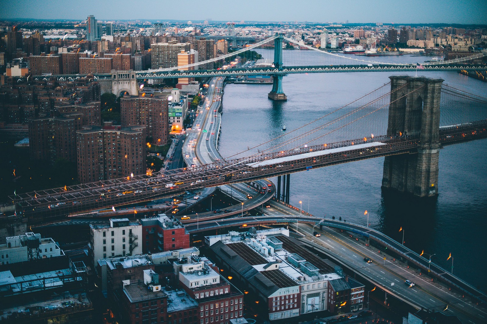 Brooklyn Bridge and Manhattan Bridge over East River, New York City HD Wallpaper