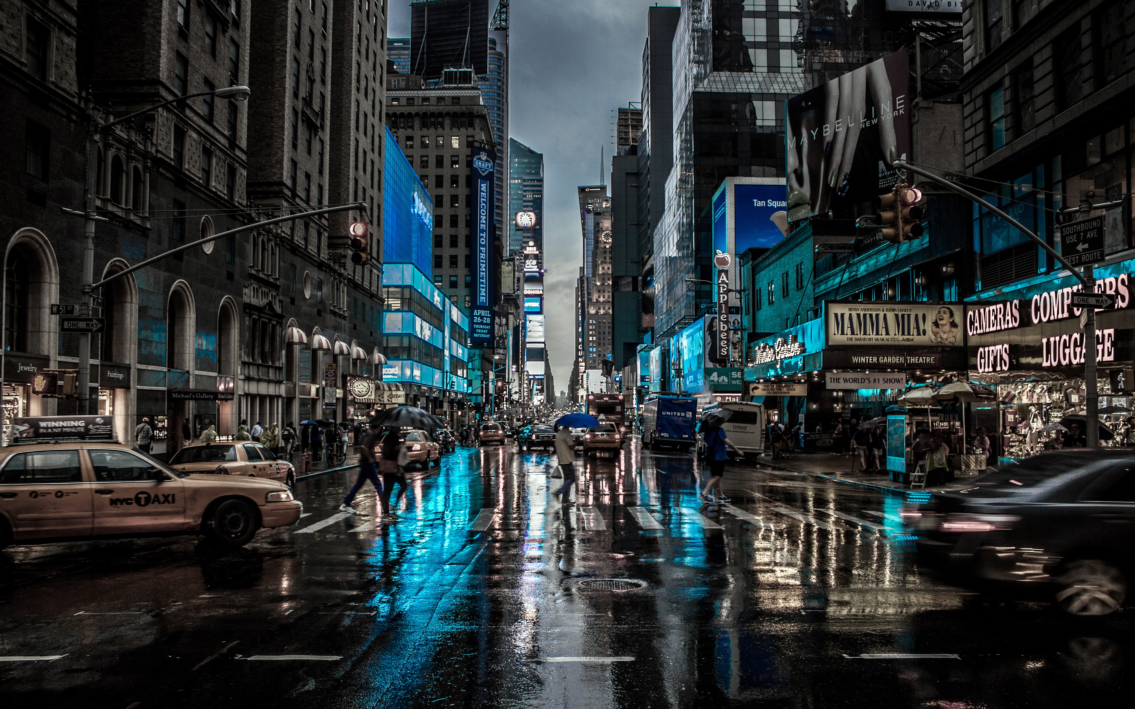 Rainy New York City Street with Yellow Taxis HD Wallpaper
