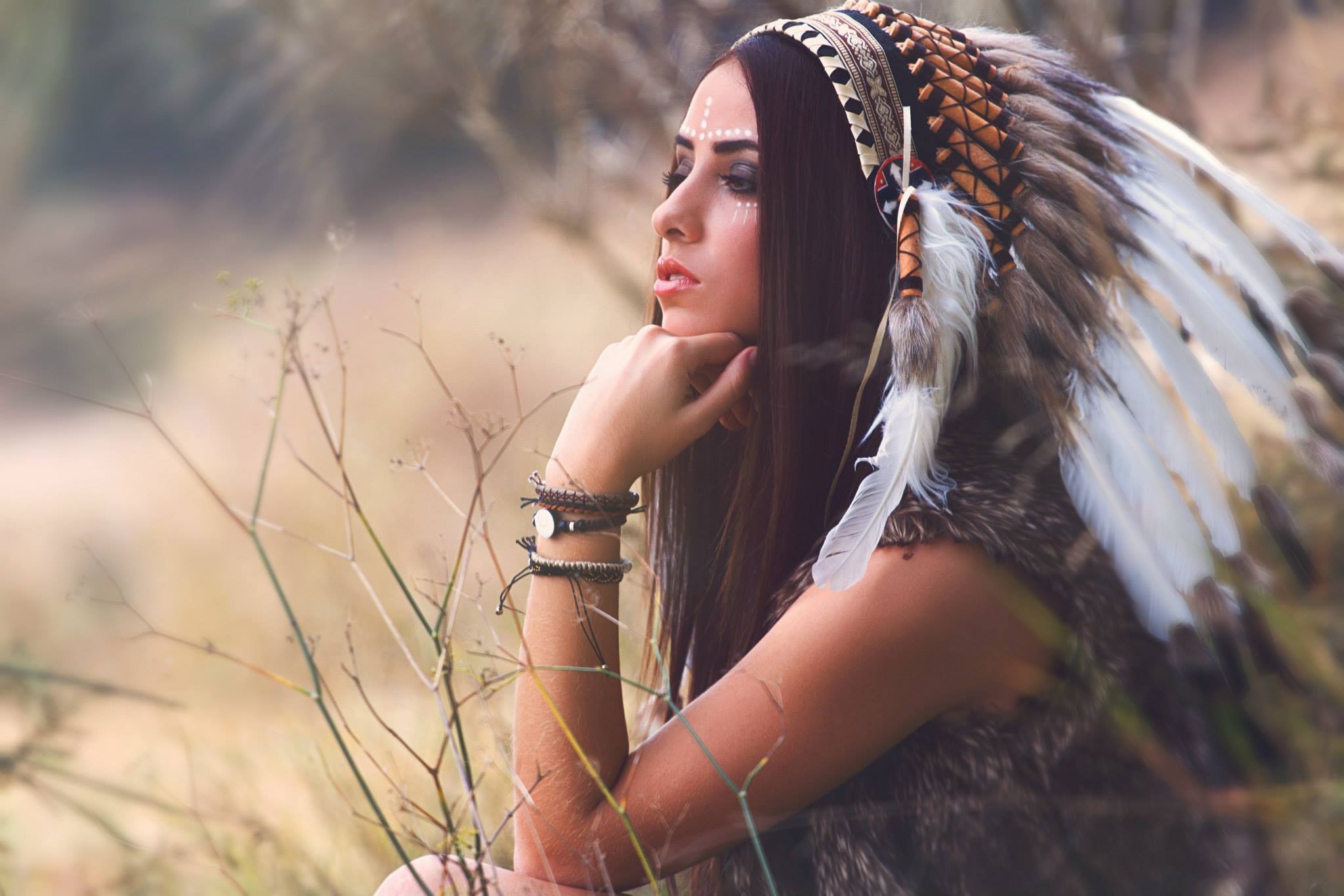 Woman with Native American headdress and face paint HD Wallpaper