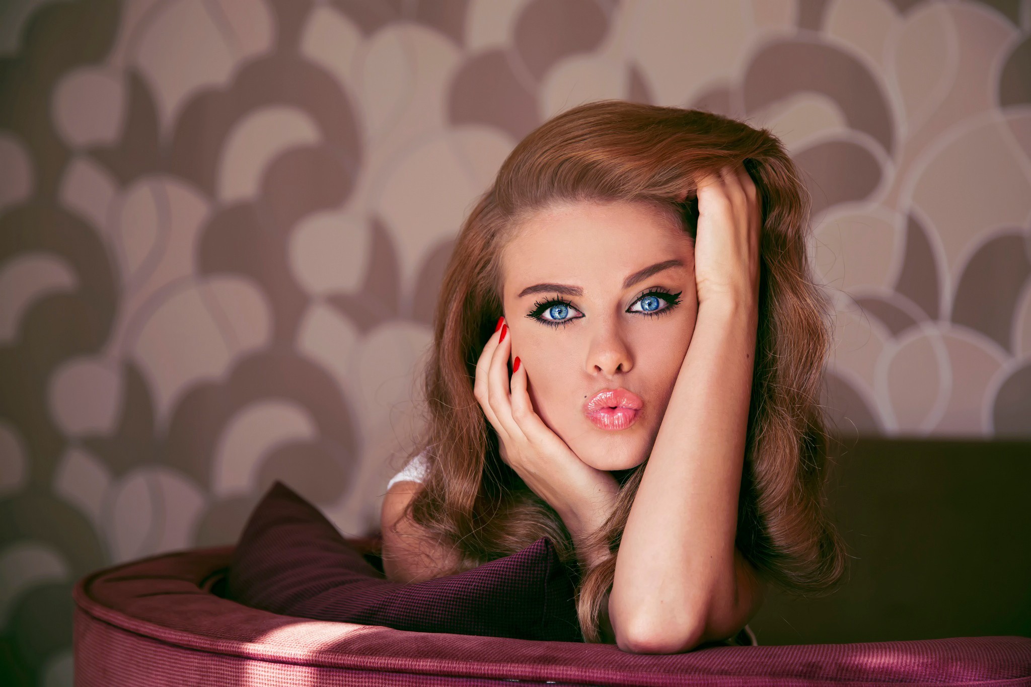Woman with blue eyes and red nails HD Wallpaper