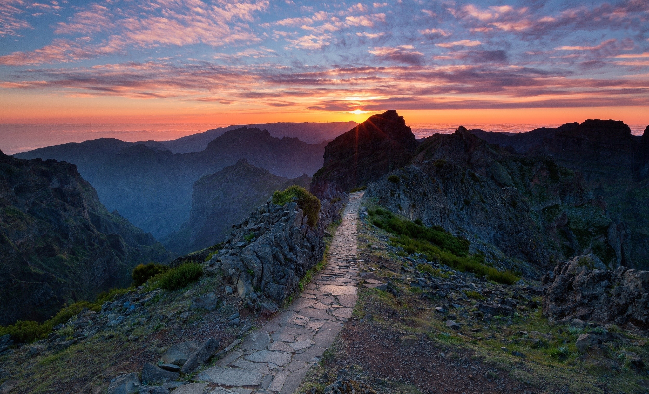 Mountain path at sunset in Portugal HD Wallpaper