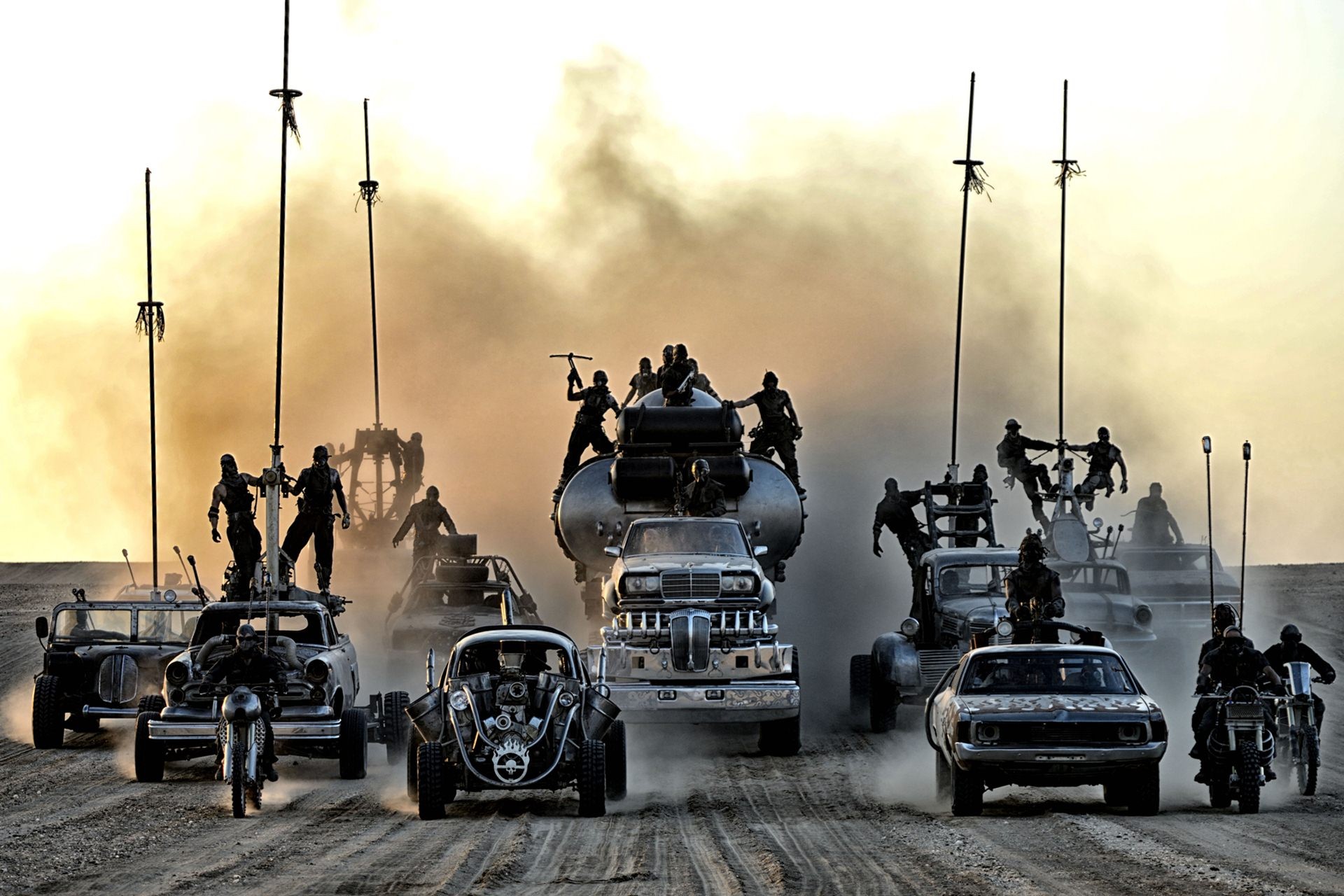 Mad Max: Fury Road convoy in desert HD Wallpaper