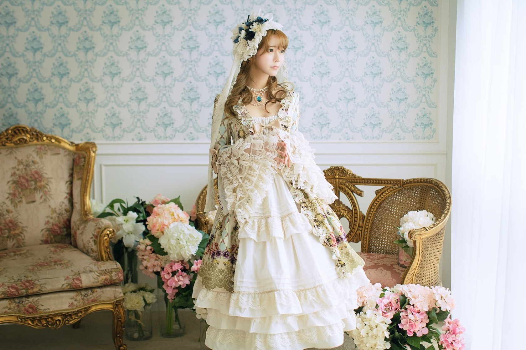 Yurisa Chan in a Rococo-inspired Lolita dress HD Wallpaper