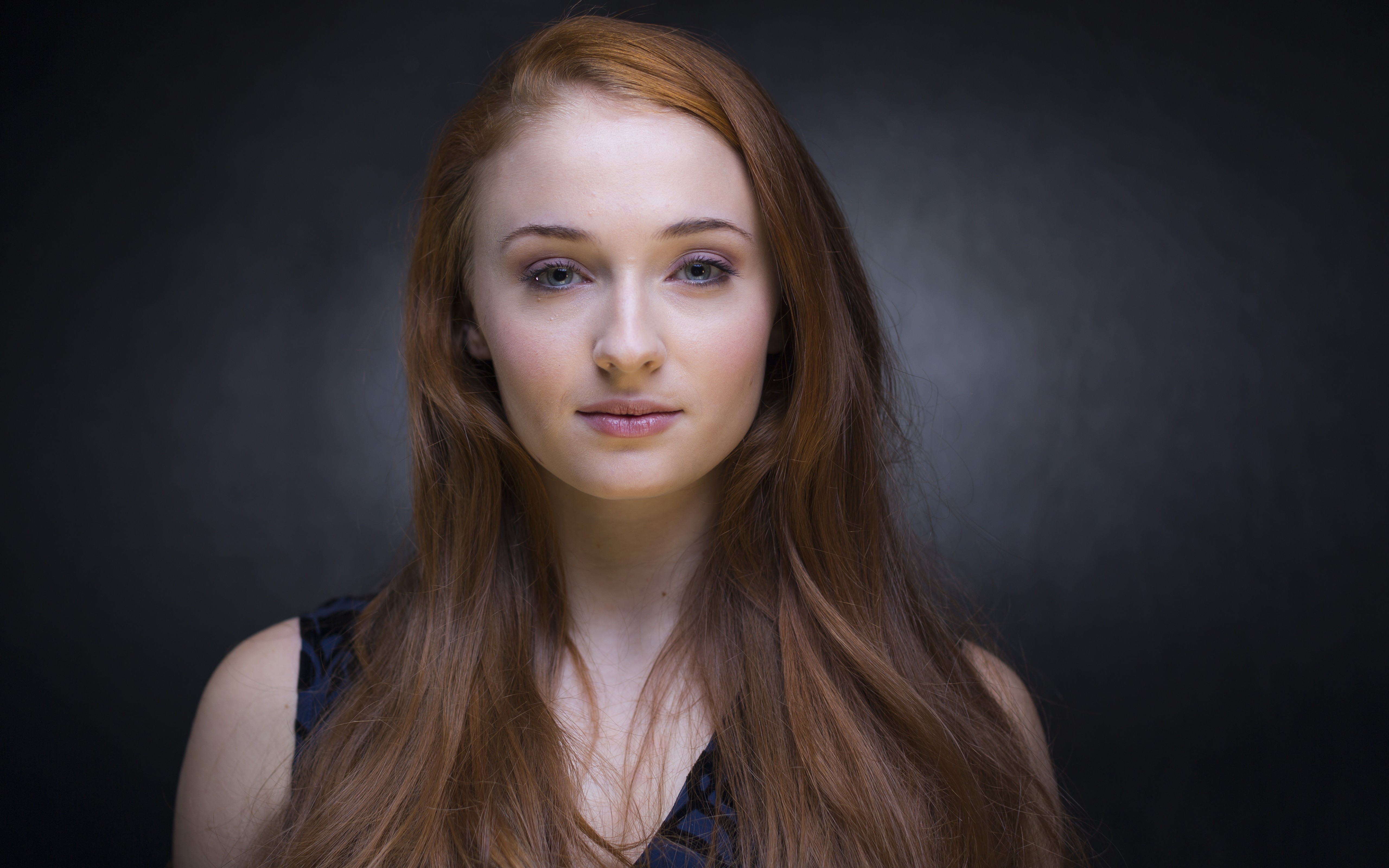 Sophie Turner portrait HD Wallpaper