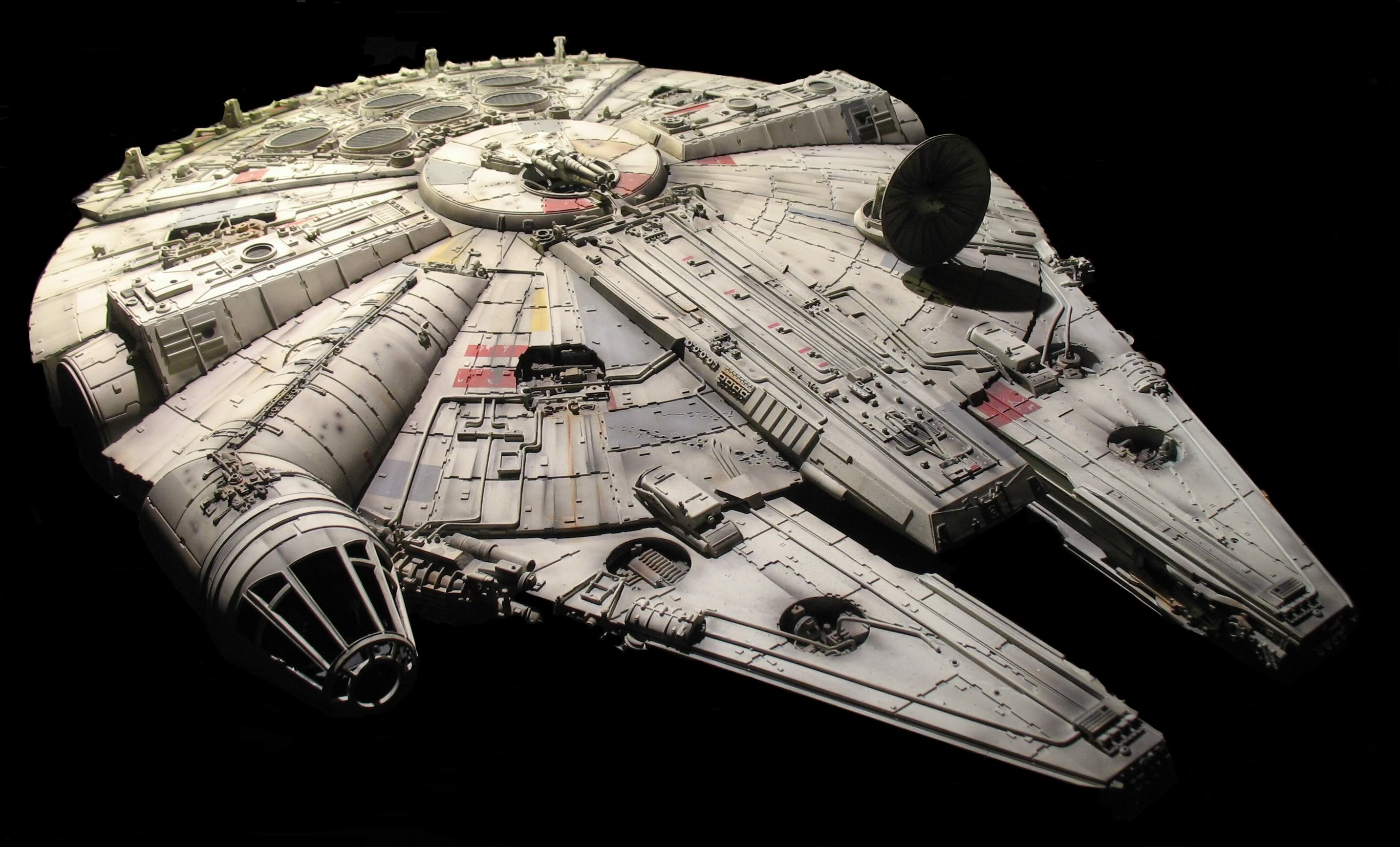 Millennium Falcon from Star Wars HD Wallpaper
