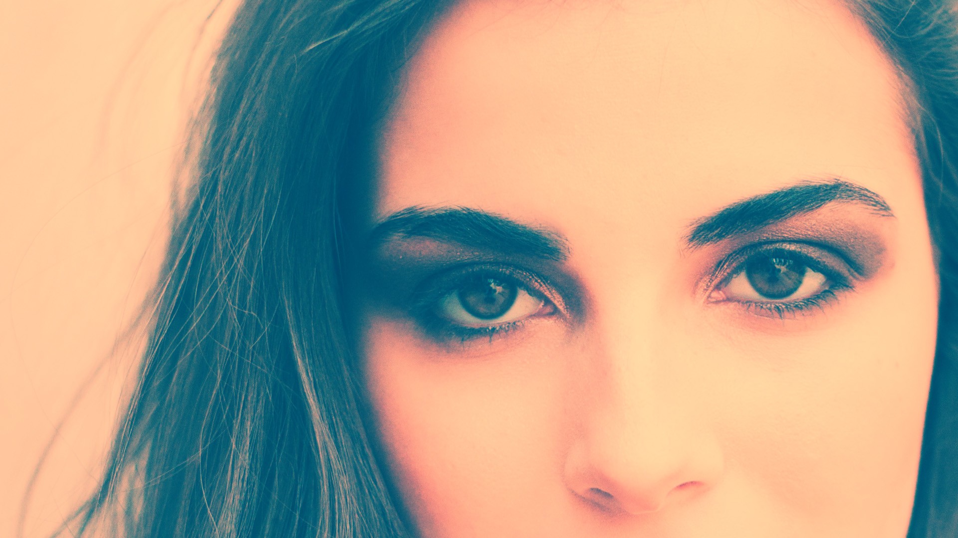 Close-up of a woman's eyes and hair HD Wallpaper