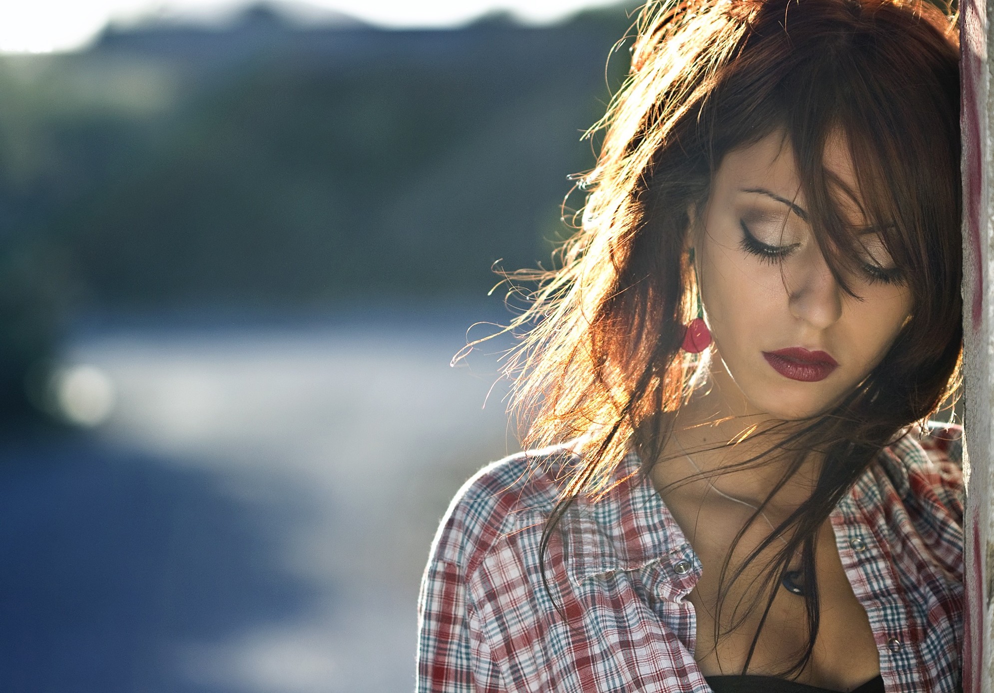 Woman with red lipstick and plaid shirt HD Wallpaper