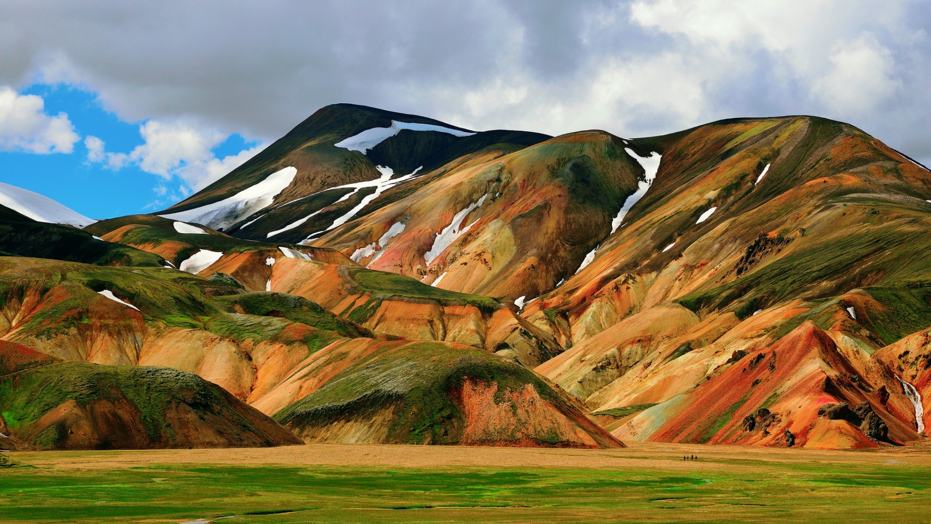 Colorful mountains with snow in Iceland HD Wallpaper