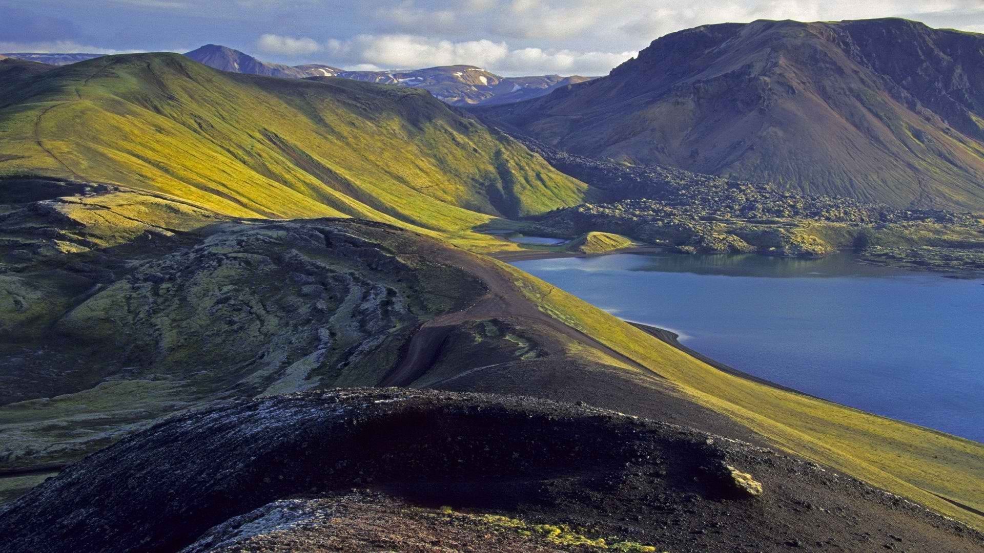 Volcanic landscape with lake in Iceland HD Wallpaper