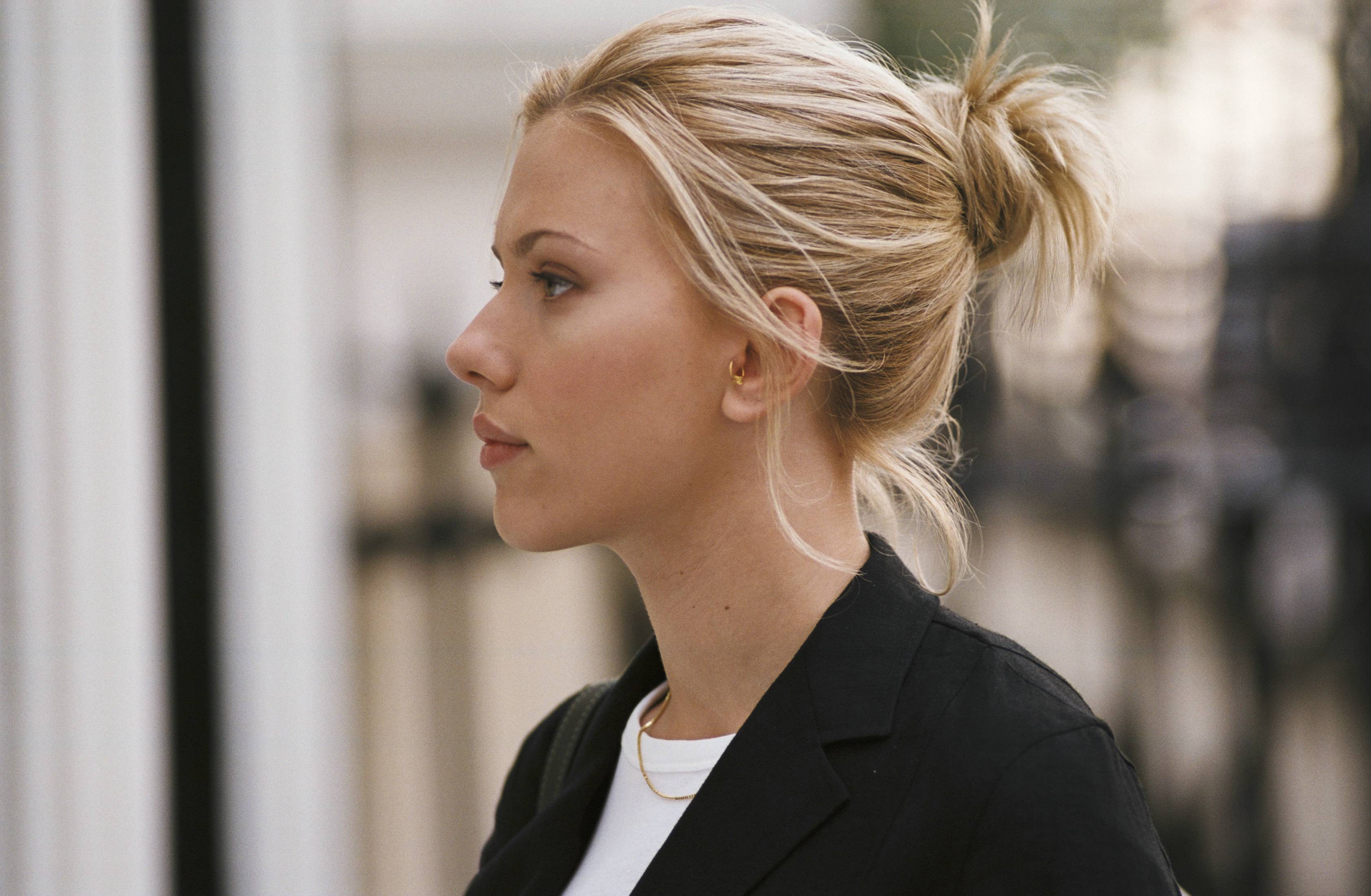 Scarlett Johansson in a black blazer HD Wallpaper