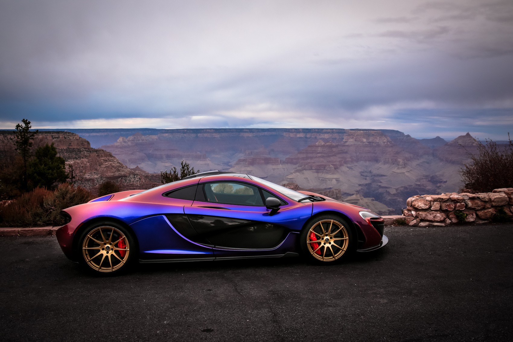 McLaren P1 at the Grand Canyon HD Wallpaper