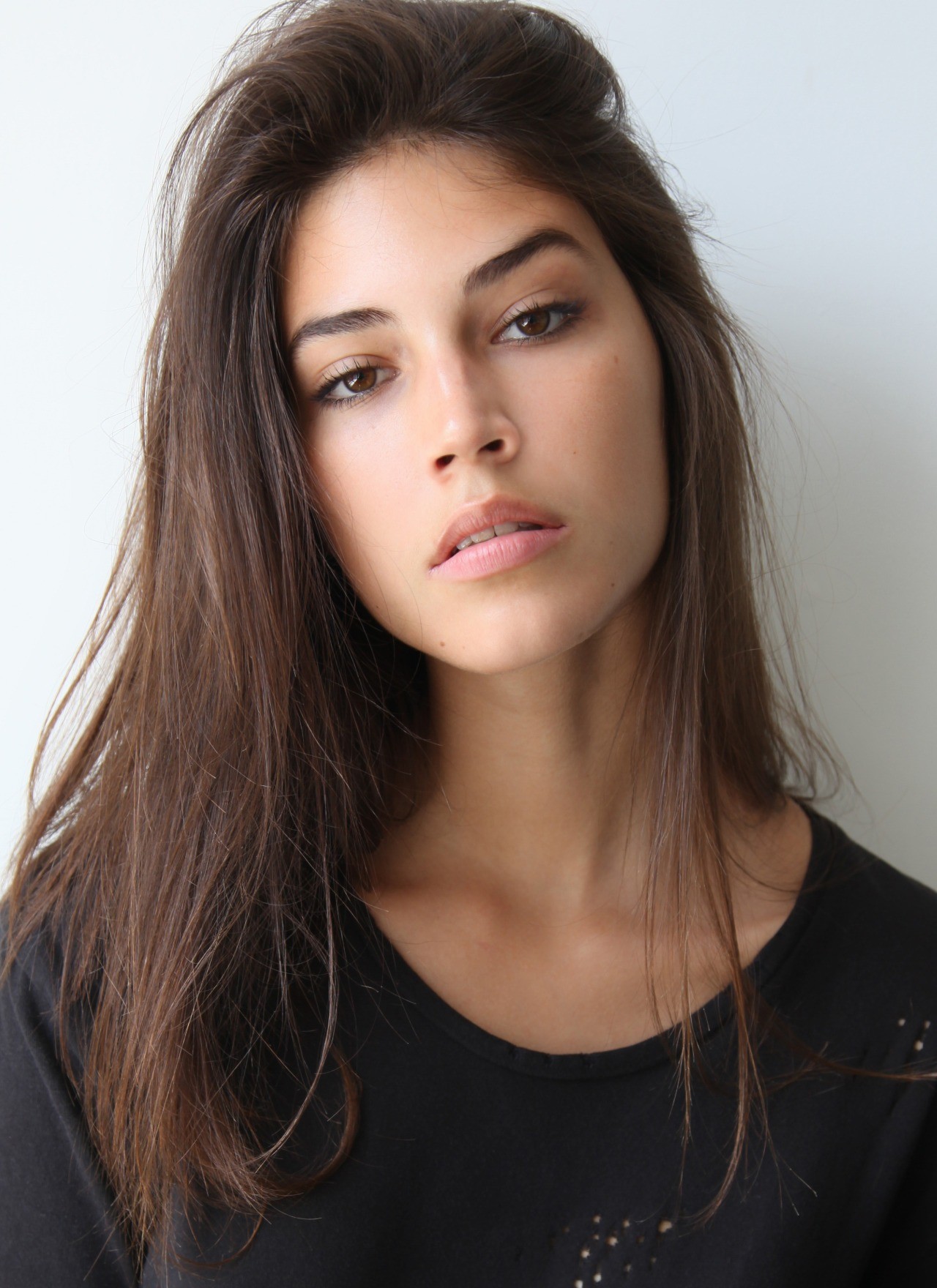 Woman with long brown hair HD Wallpaper