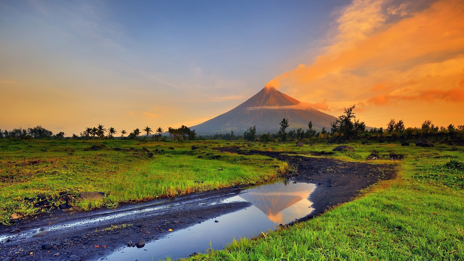 Volcano with smoke and stream in the Philippines HD Wallpaper