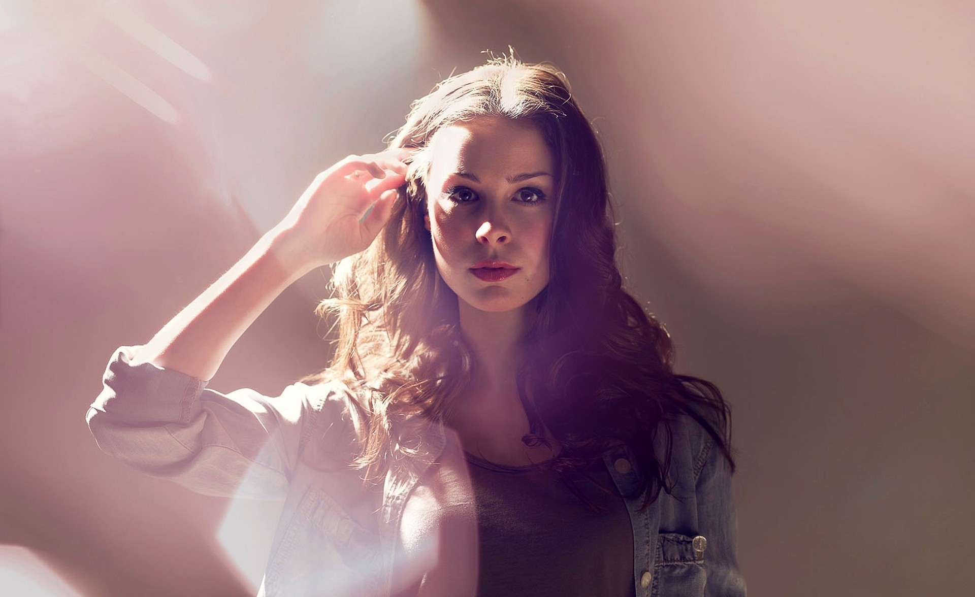 Lena Meyer-Landrut posing with hand on her head HD Wallpaper