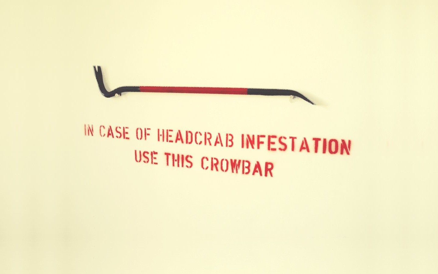 Half-Life Crowbar in Case of Headcrab Infestation HD Wallpaper