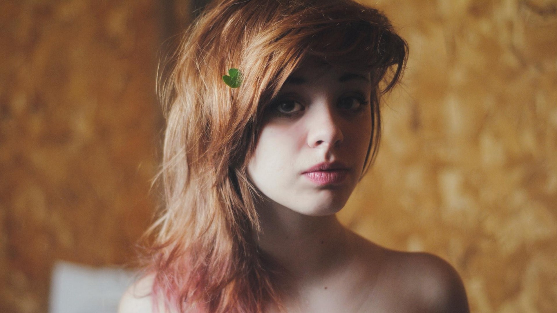Portrait of a young woman with red hair HD Wallpaper