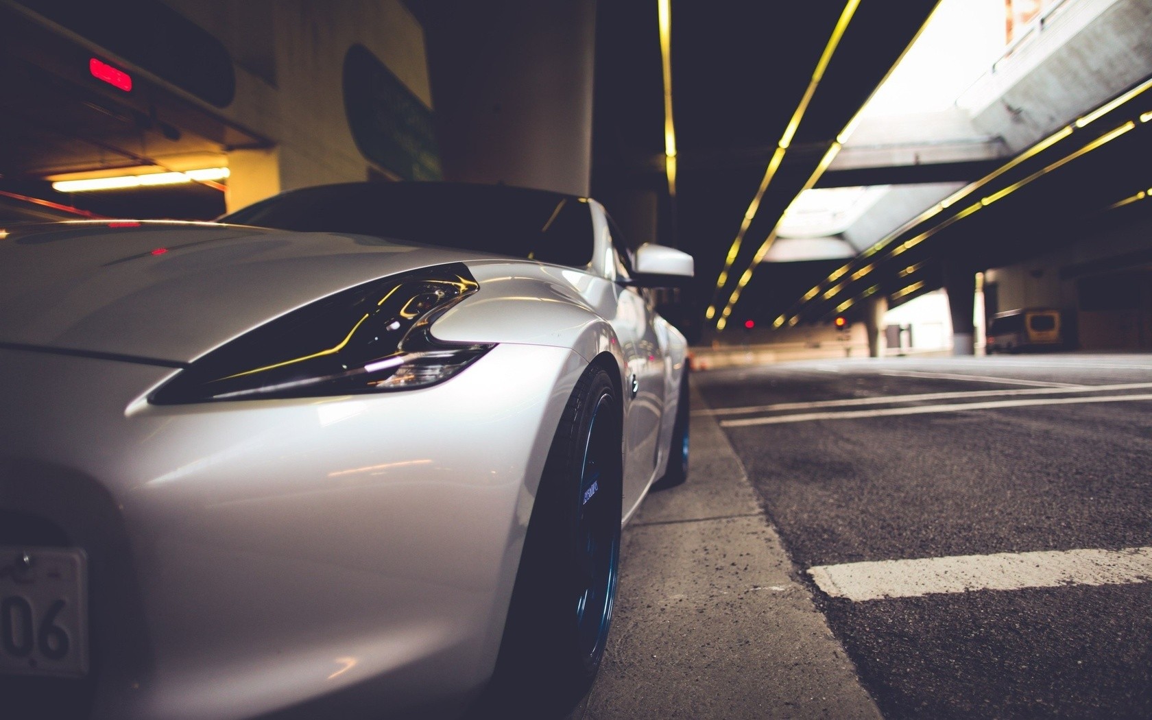 White Nissan 370Z parked on the side of a road HD Wallpaper