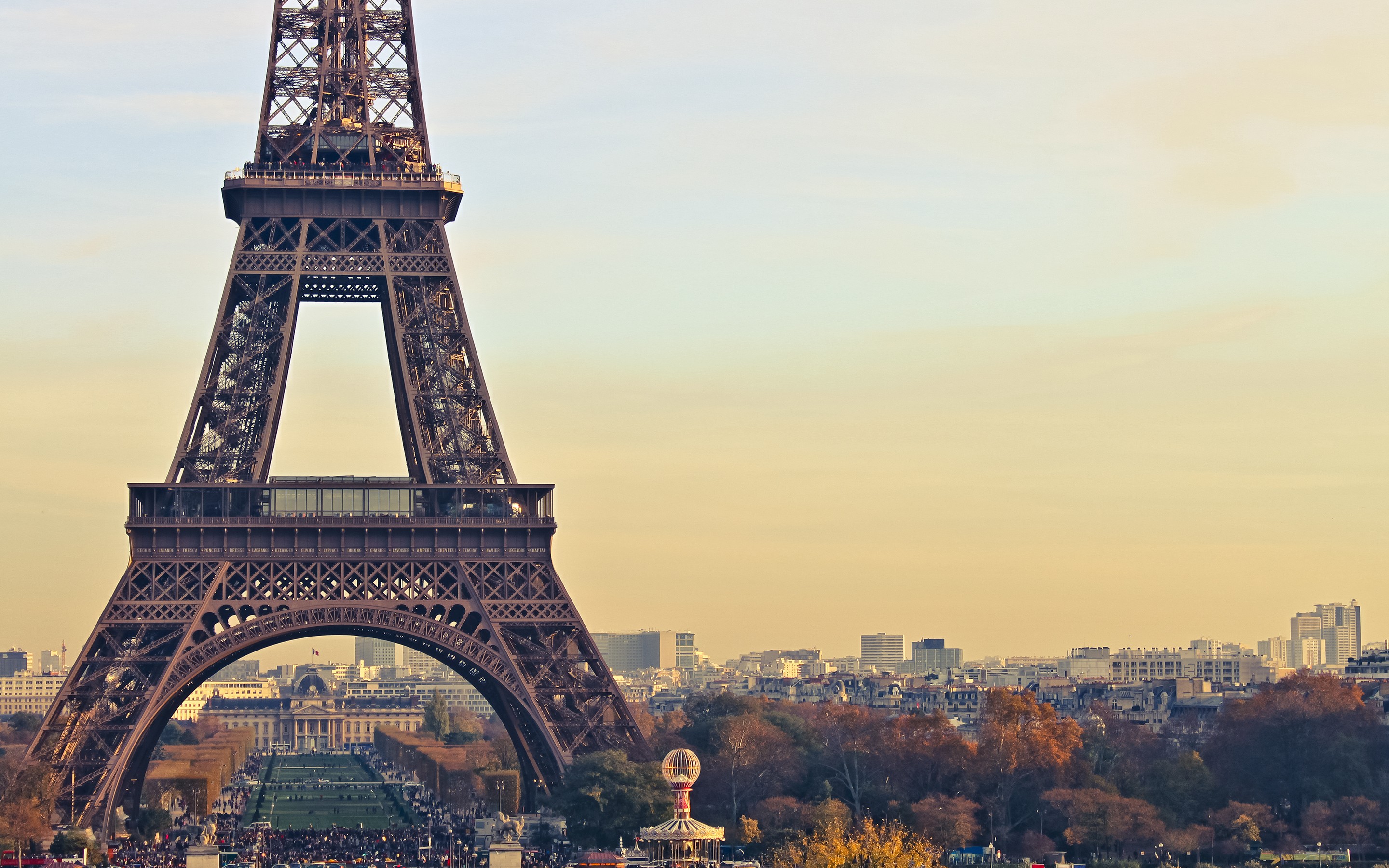 Eiffel Tower and Paris cityscape at sunset HD Wallpaper