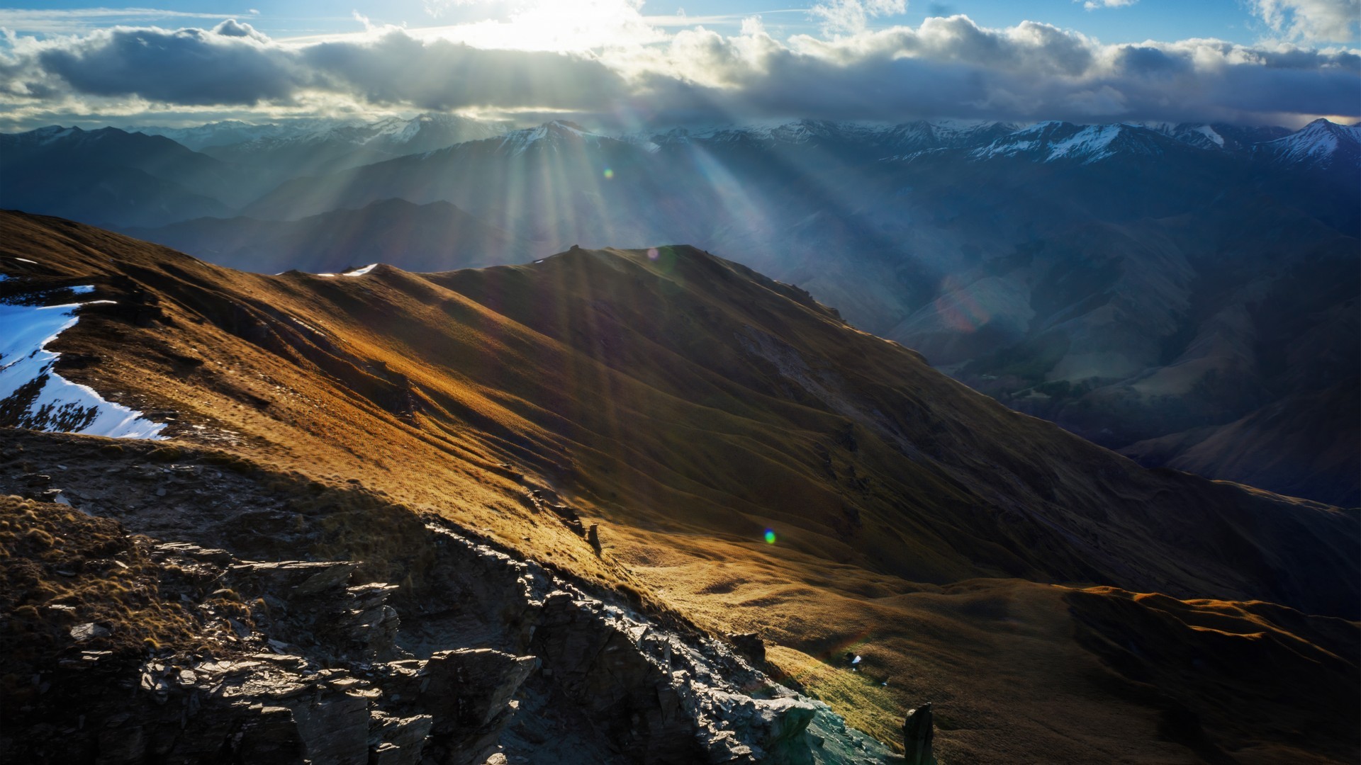 Sun rays over mountain landscape HD Wallpaper