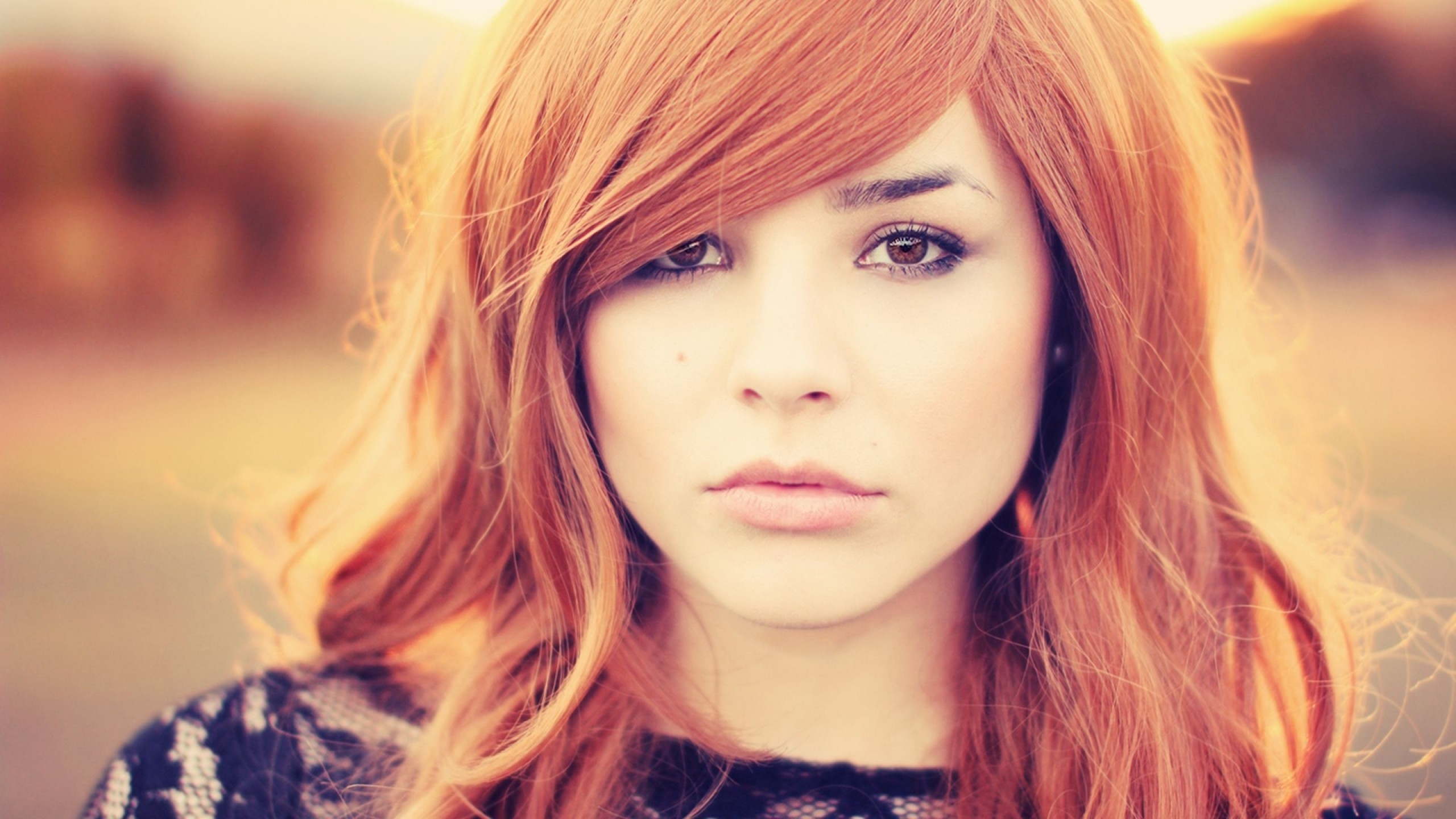 Redhead woman with auburn hair HD Wallpaper