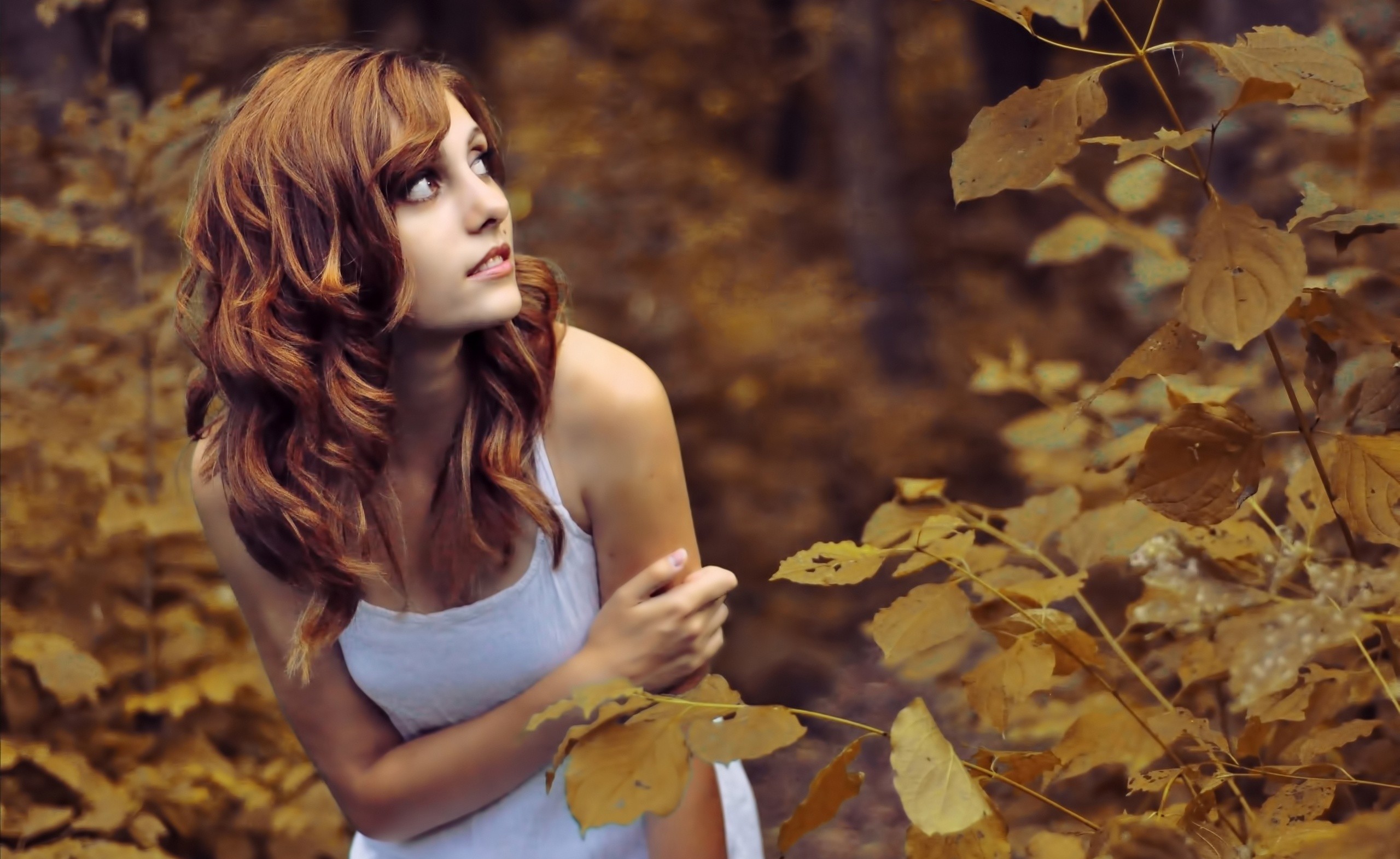 Woman with red hair in a white dress outdoors HD Wallpaper